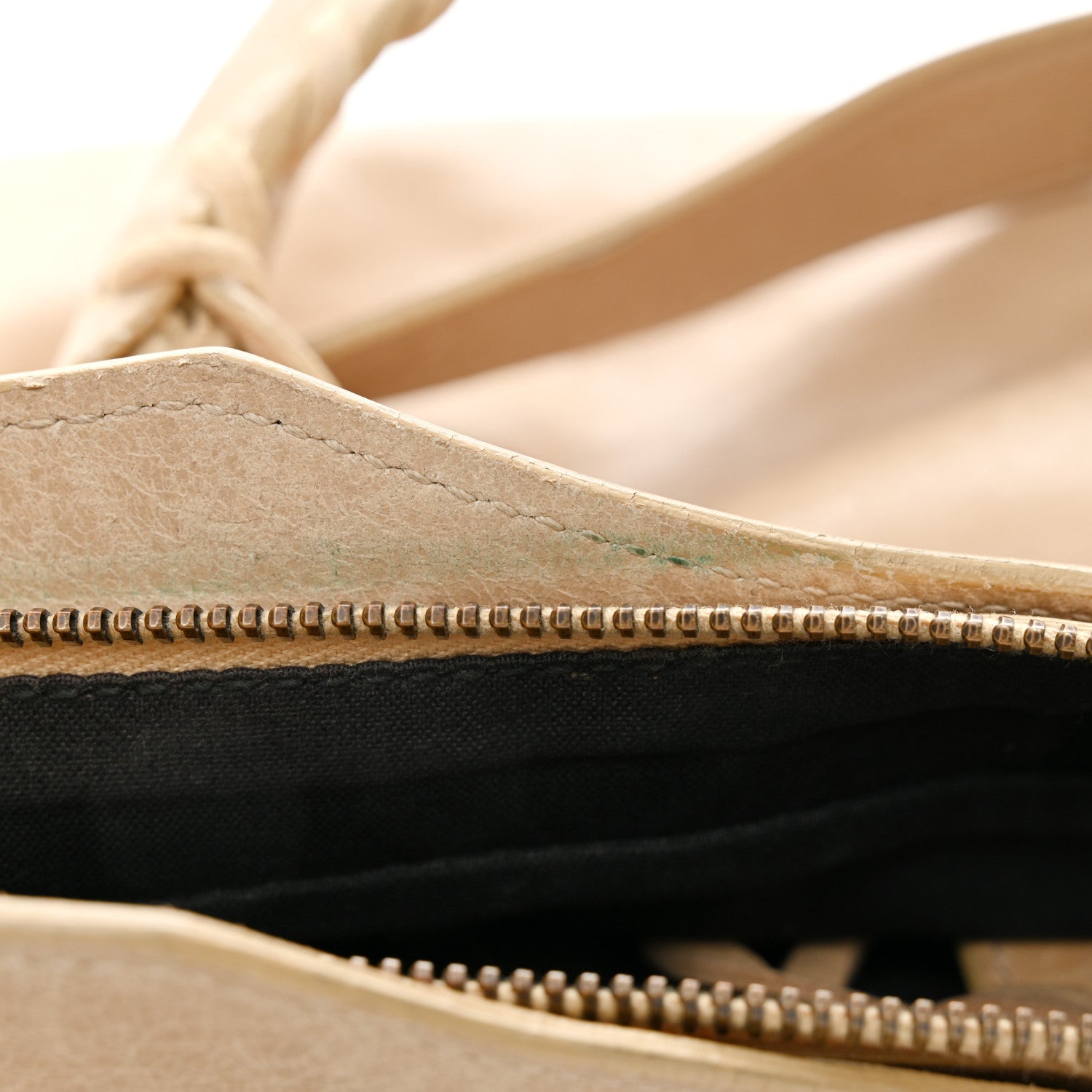 Balenciaga Agneau Classic Hardware First Sahara 12 of 17