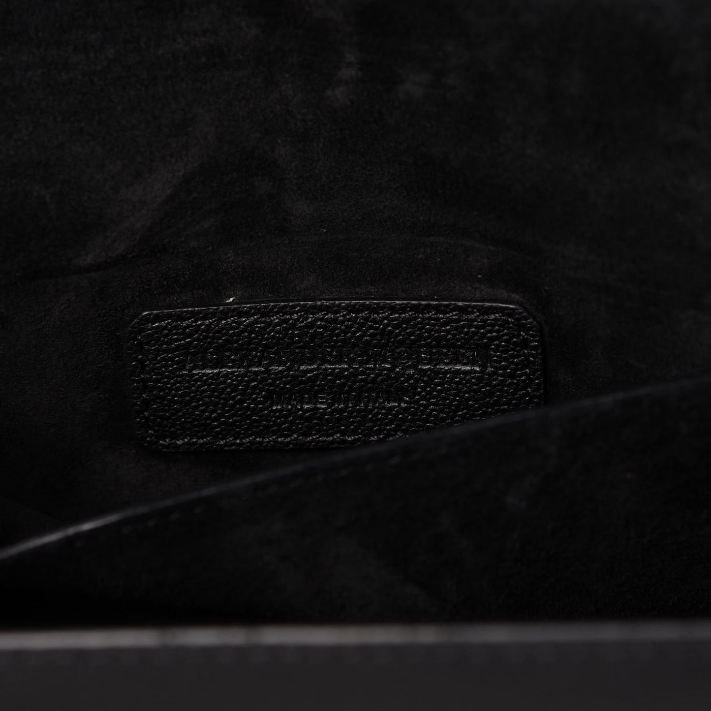 Grained Calfskin Small Insignia Flap Black