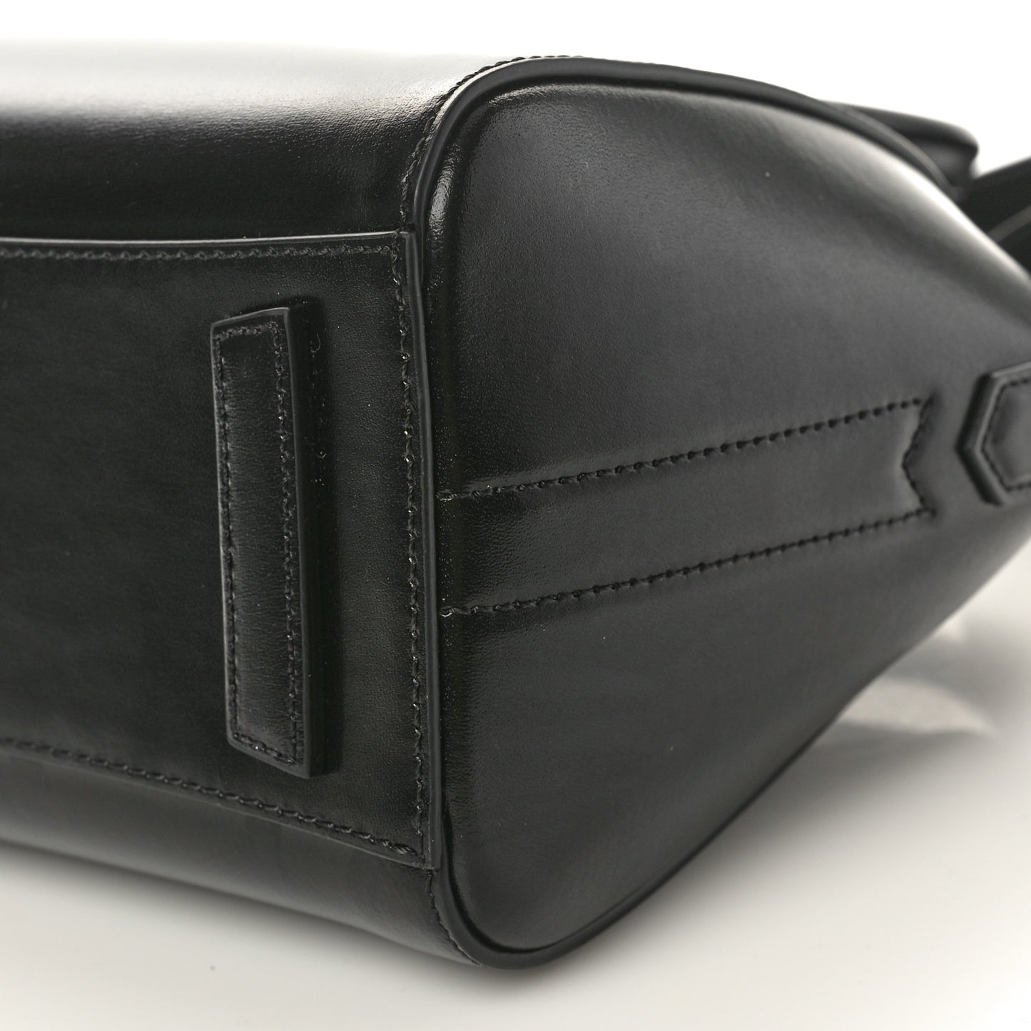 Shiny Lord Calfskin Mini Antigona Black