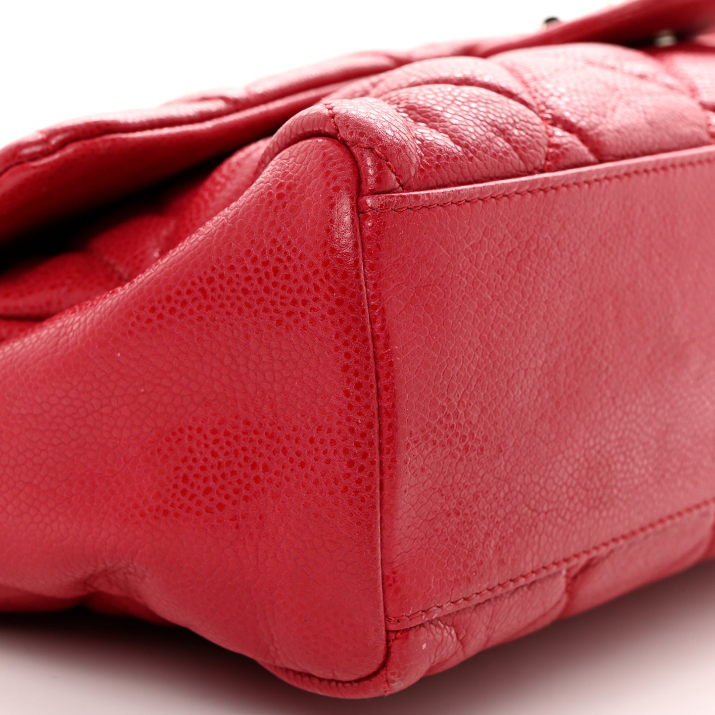 Glazed Caviar Medium Nature Flap Bag Red