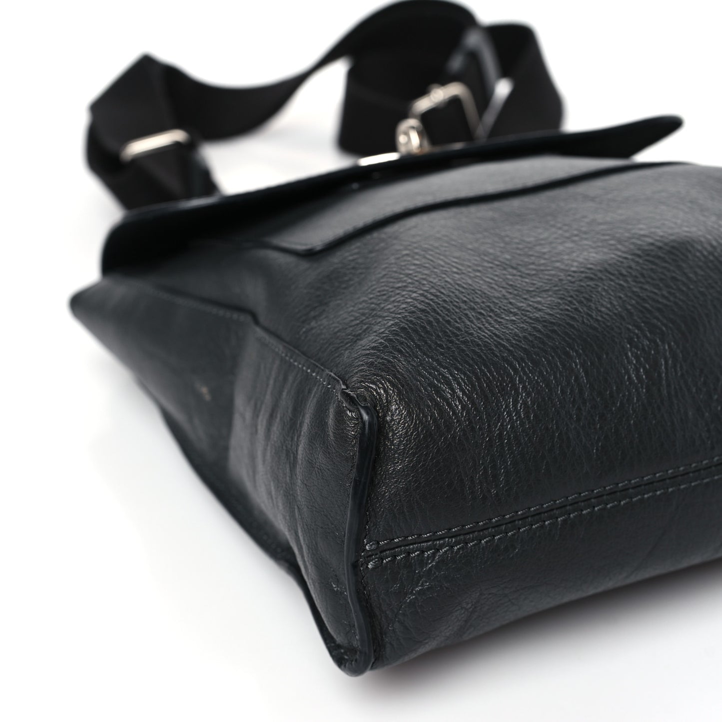 Natural Grain Calfskin Antony Messenger Crossbody Black