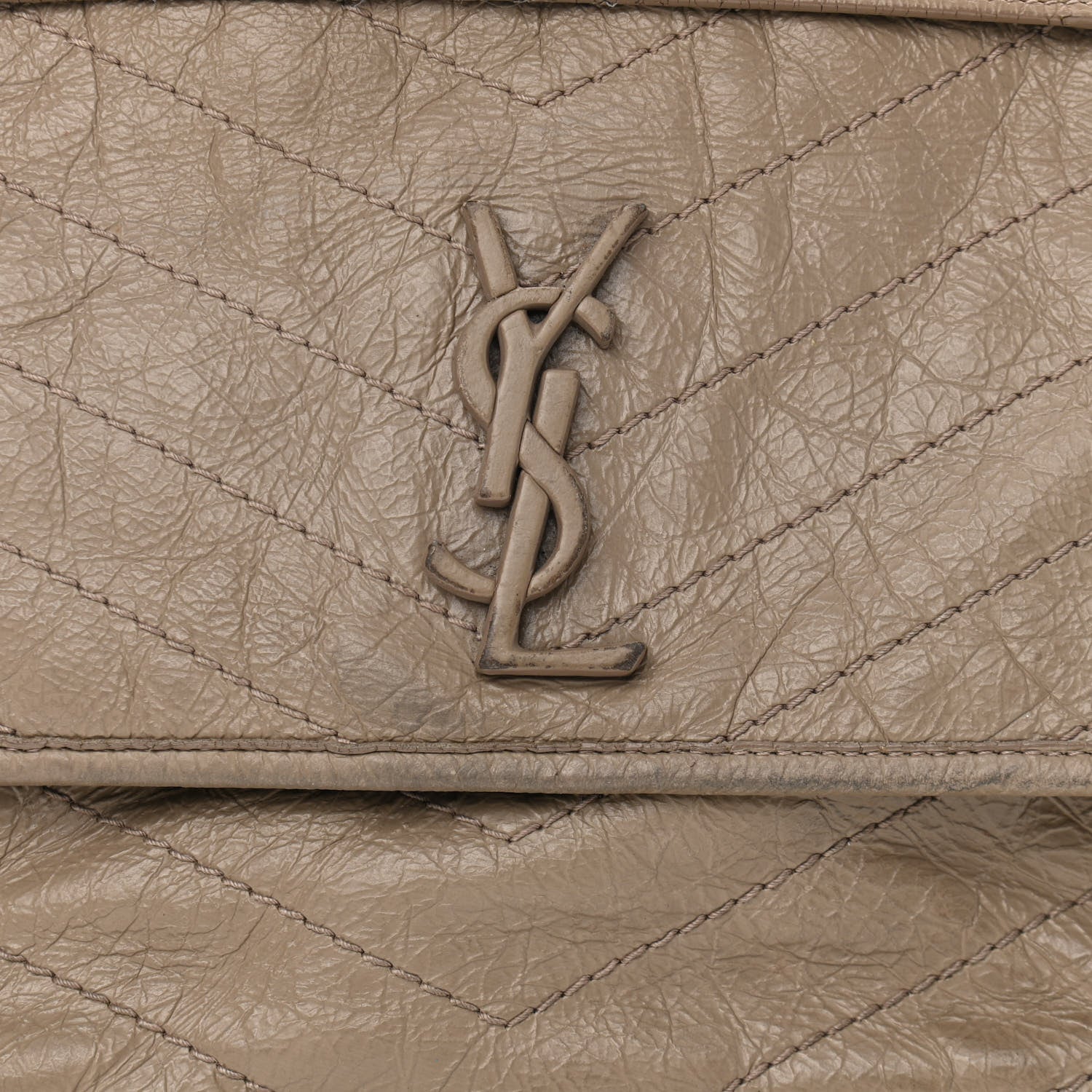 Saint Laurent Crinkled Calfskin Matelasse Monogram Medium Niki Chain Satchel Light Taupe 8 of 11