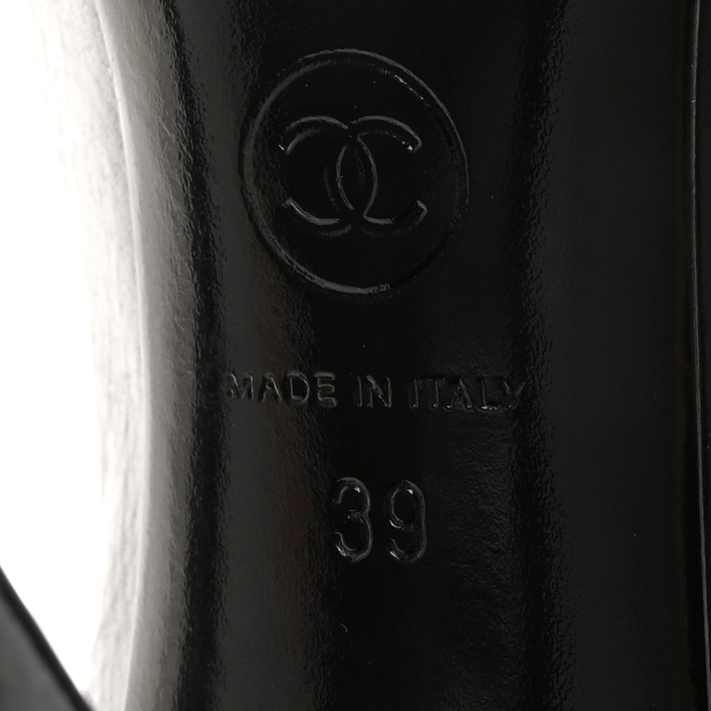 Crumpled Calfskin Cap Toe Pumps 39 Black