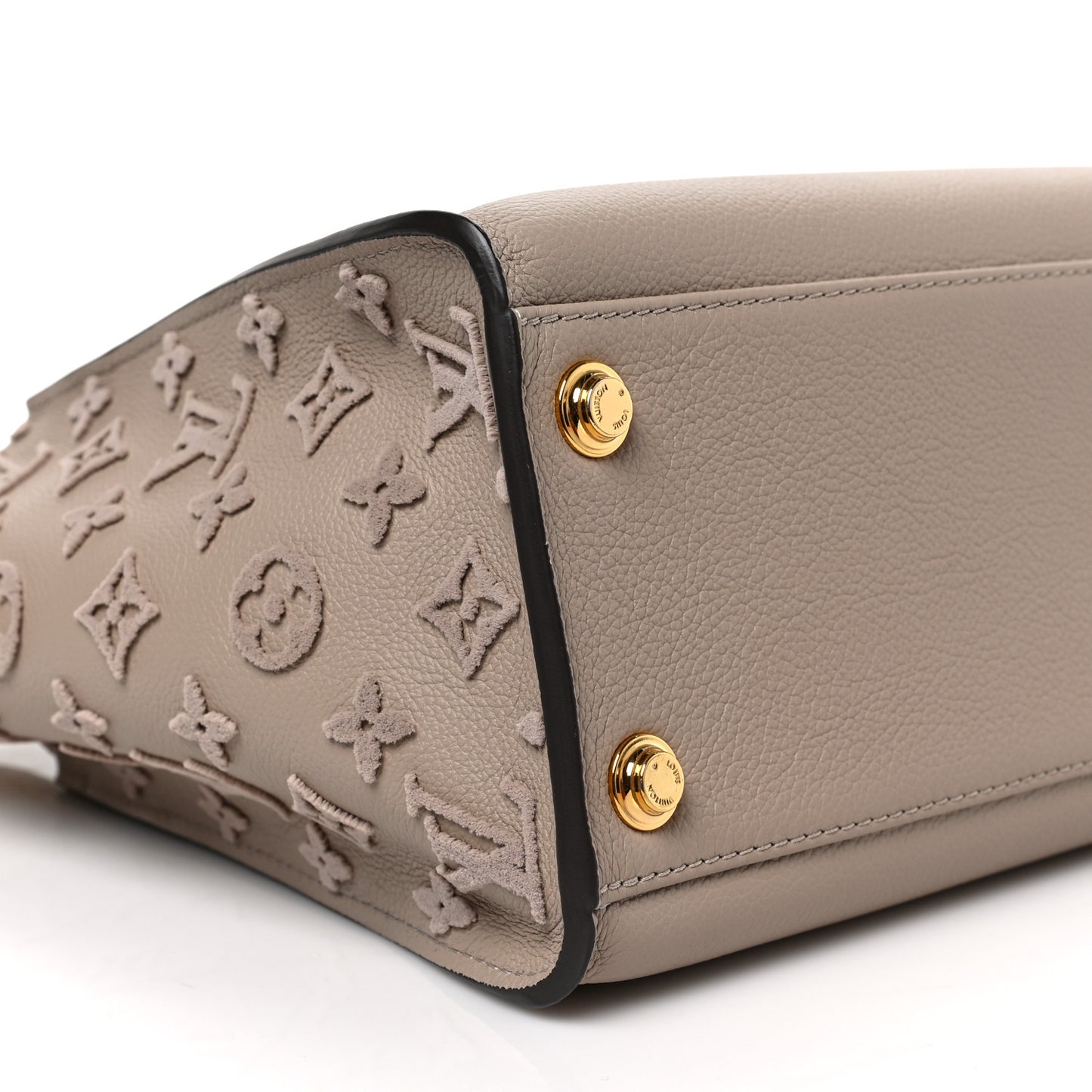 Calfskin Monogram Tufting On My Side Galet