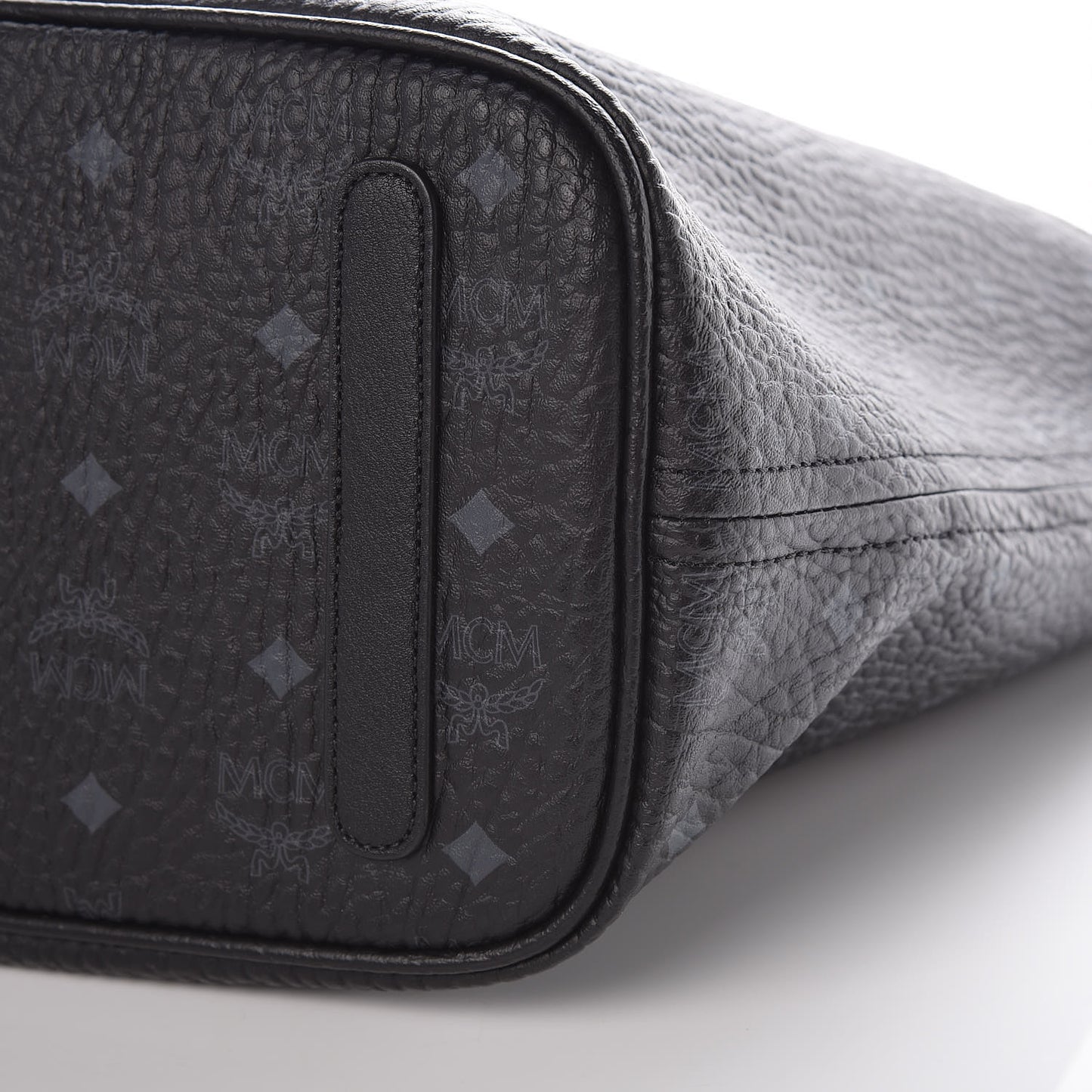 Visetos Medium Liz Reversible Shopper Tote Black