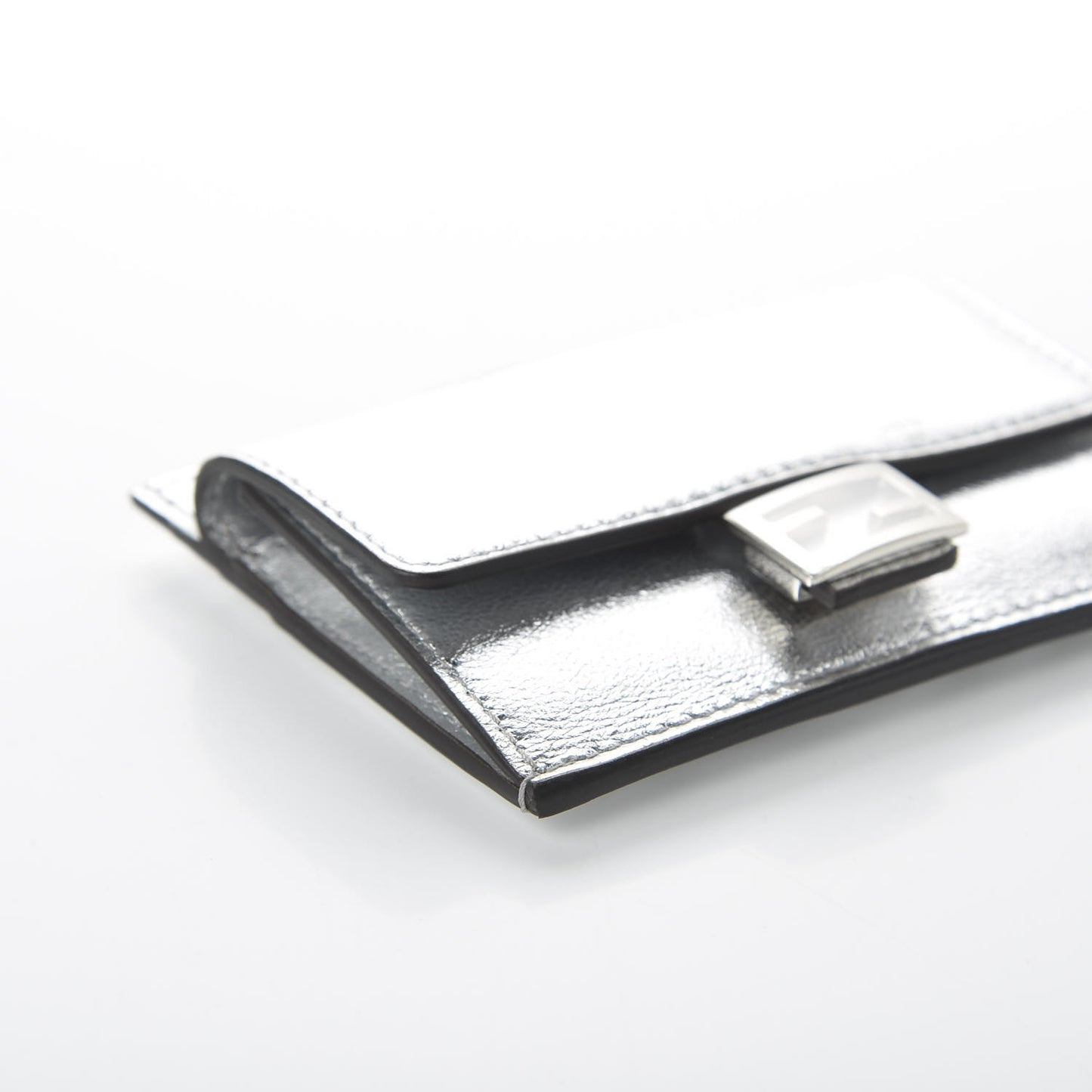 Vitello Catalan Mirror FF 1974 Embossed Fold Over Card Holder Wallet Argento