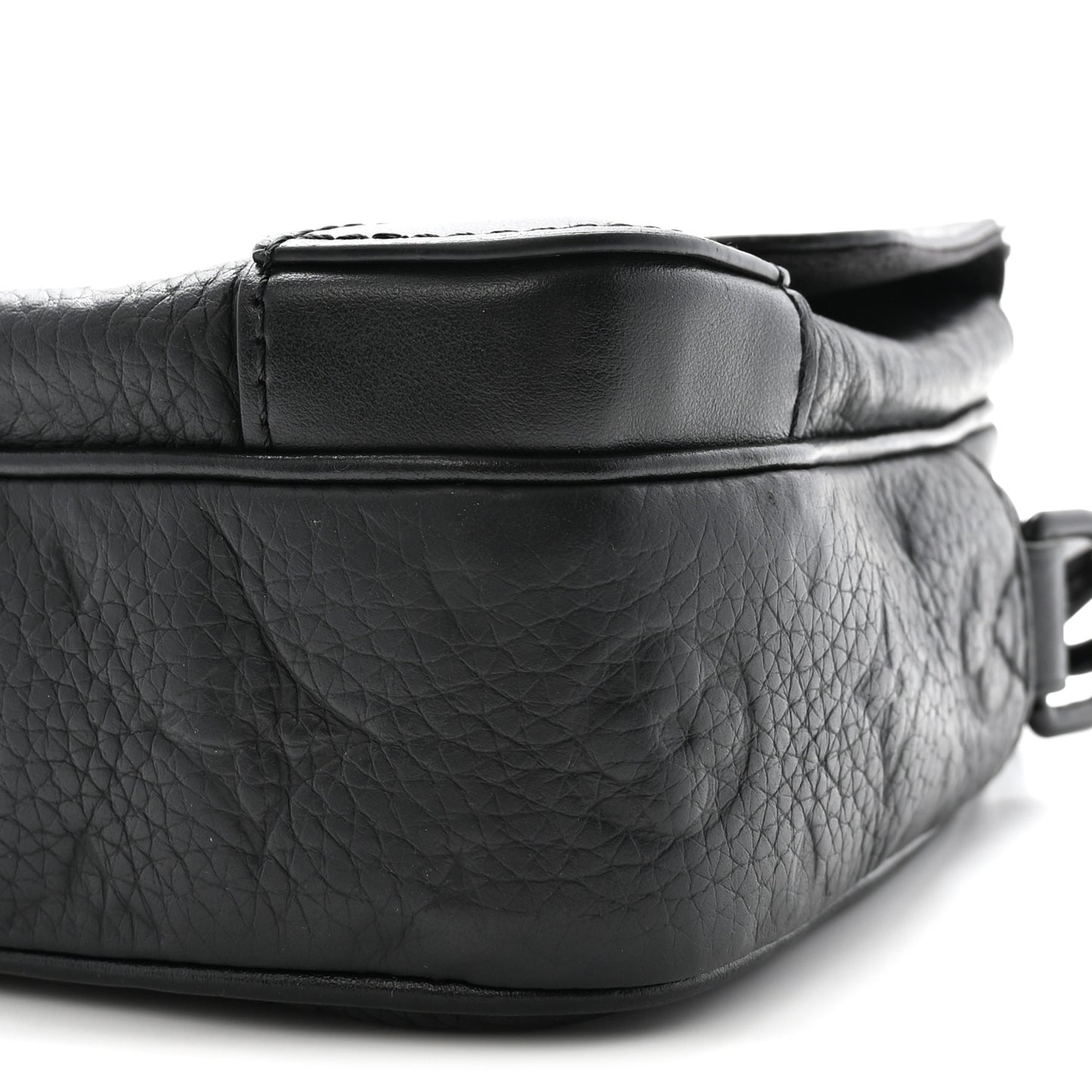 Taurillon Monogram Steamer Messenger Black