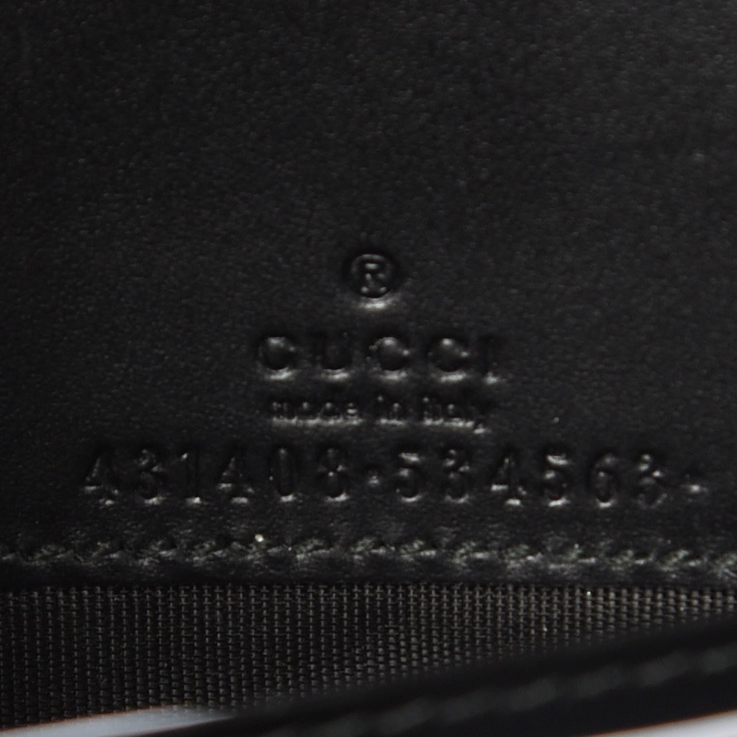 Gucci Guccissima Signature Bowy Chain Wallet Black 6 of 7