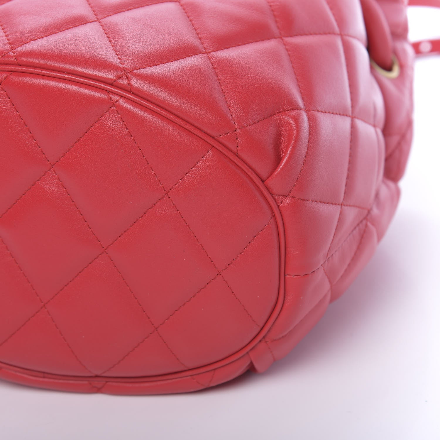 Balenciaga Nappa Calfskin Quilted Touch B Bucket Bag Bright Red 9 of 9