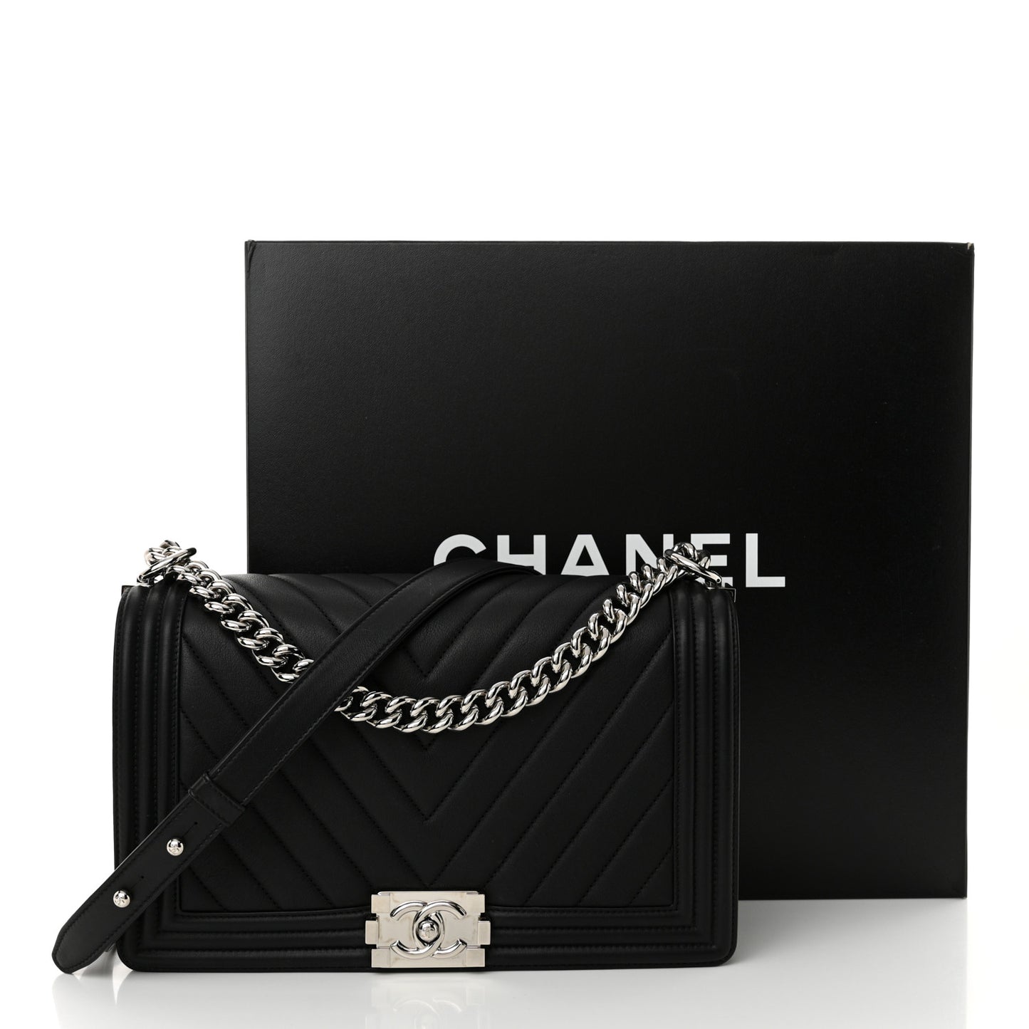 Calfskin Chevron Quilted New Medium Boy Flap Black