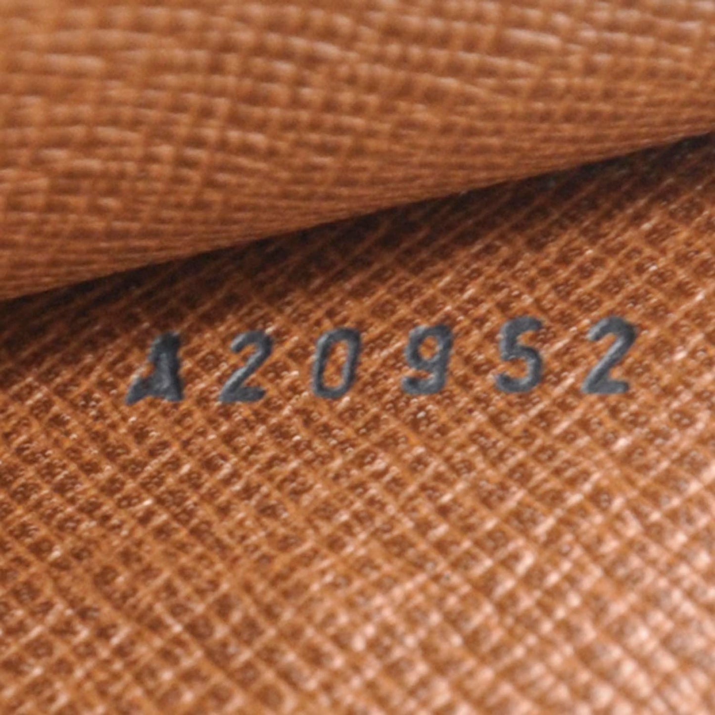 Monogram Monceau 28