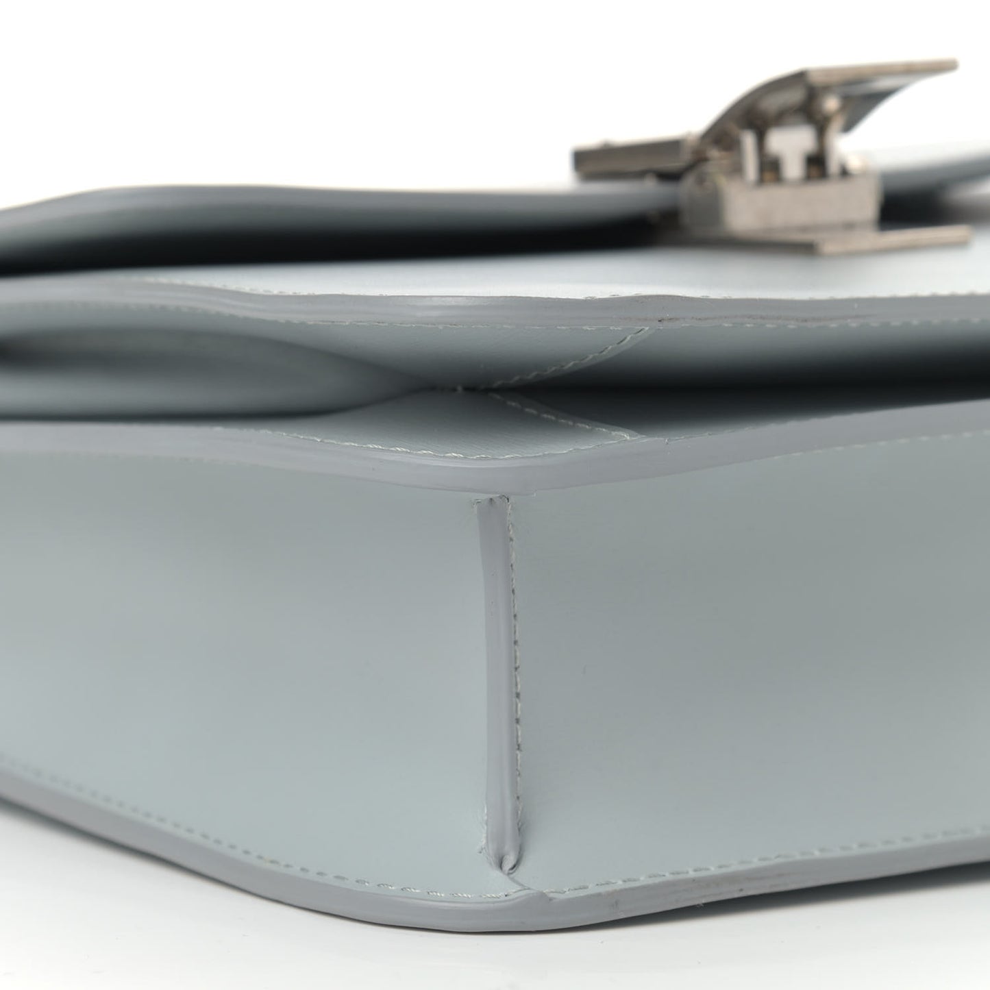 Box Calfskin Teen Classic Box Flap Bag Frost