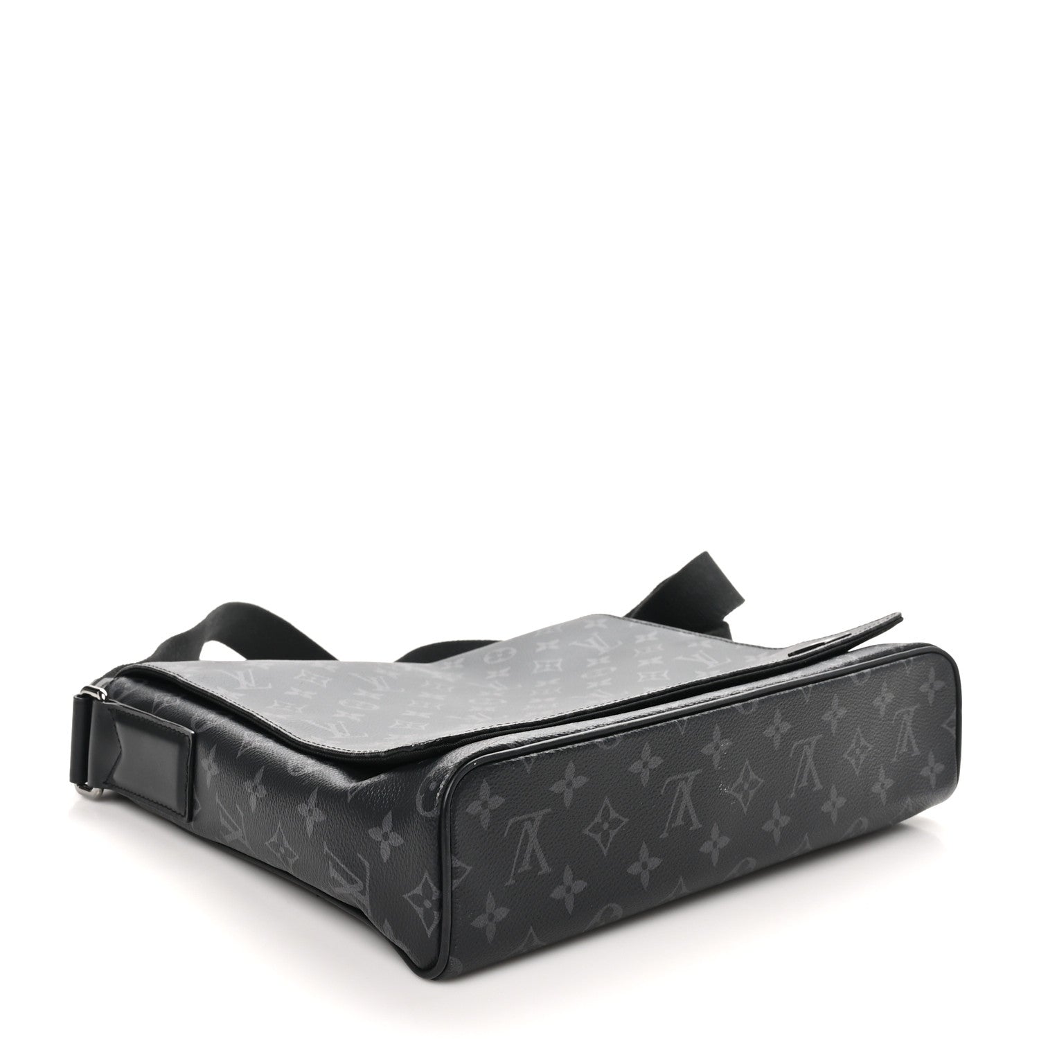 Louis Vuitton Monogram Eclipse District MM 4 of 9