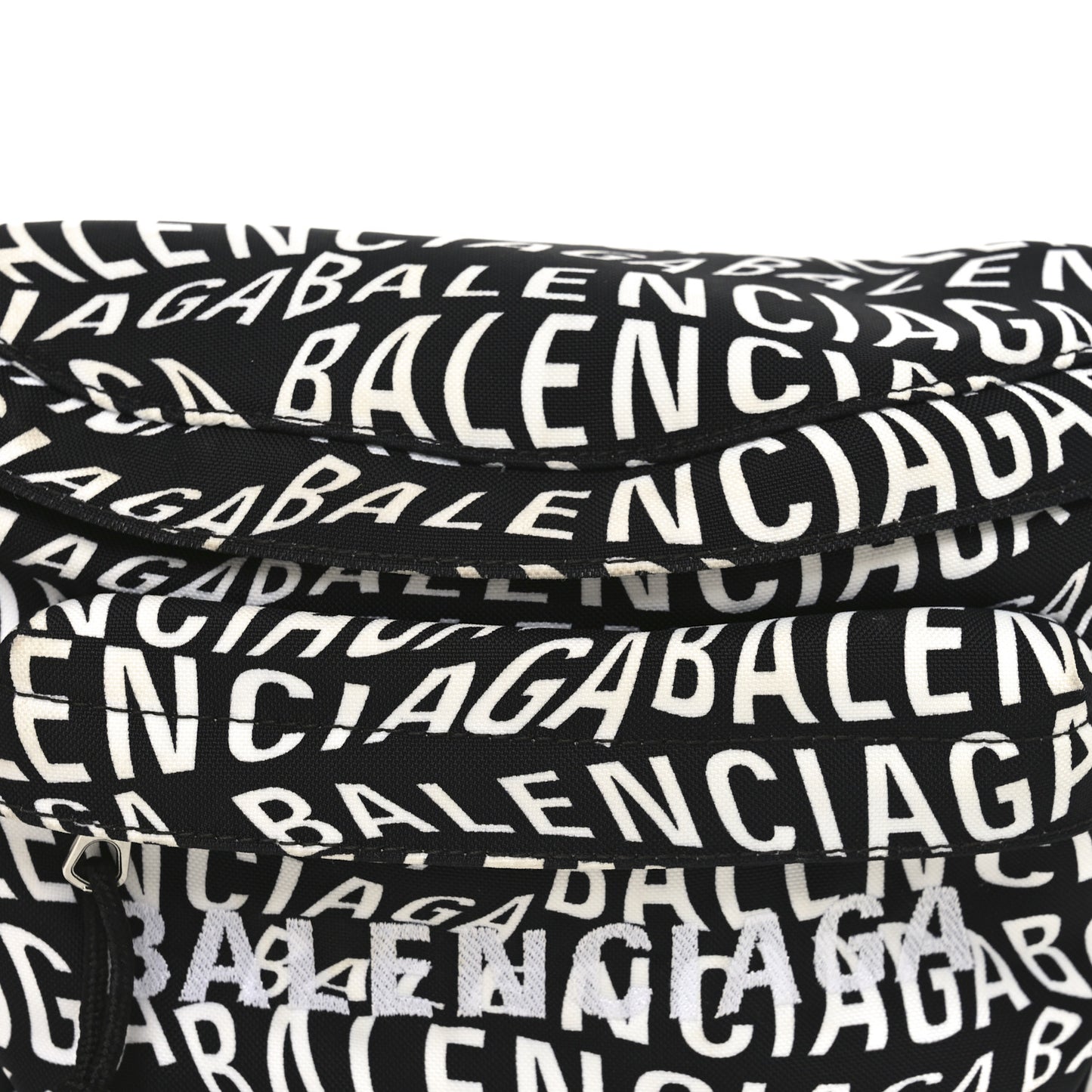 Nylon Wave Logo Print Wheel Beltpack Black White