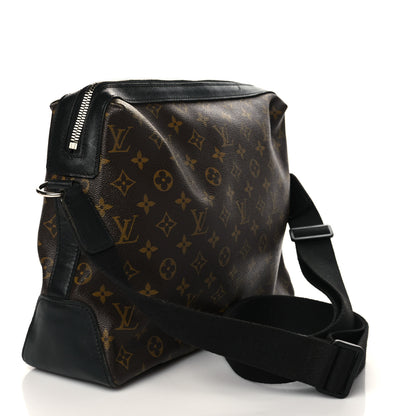Louis Vuitton Monogram Macassar Torres Messenger 3 of 6