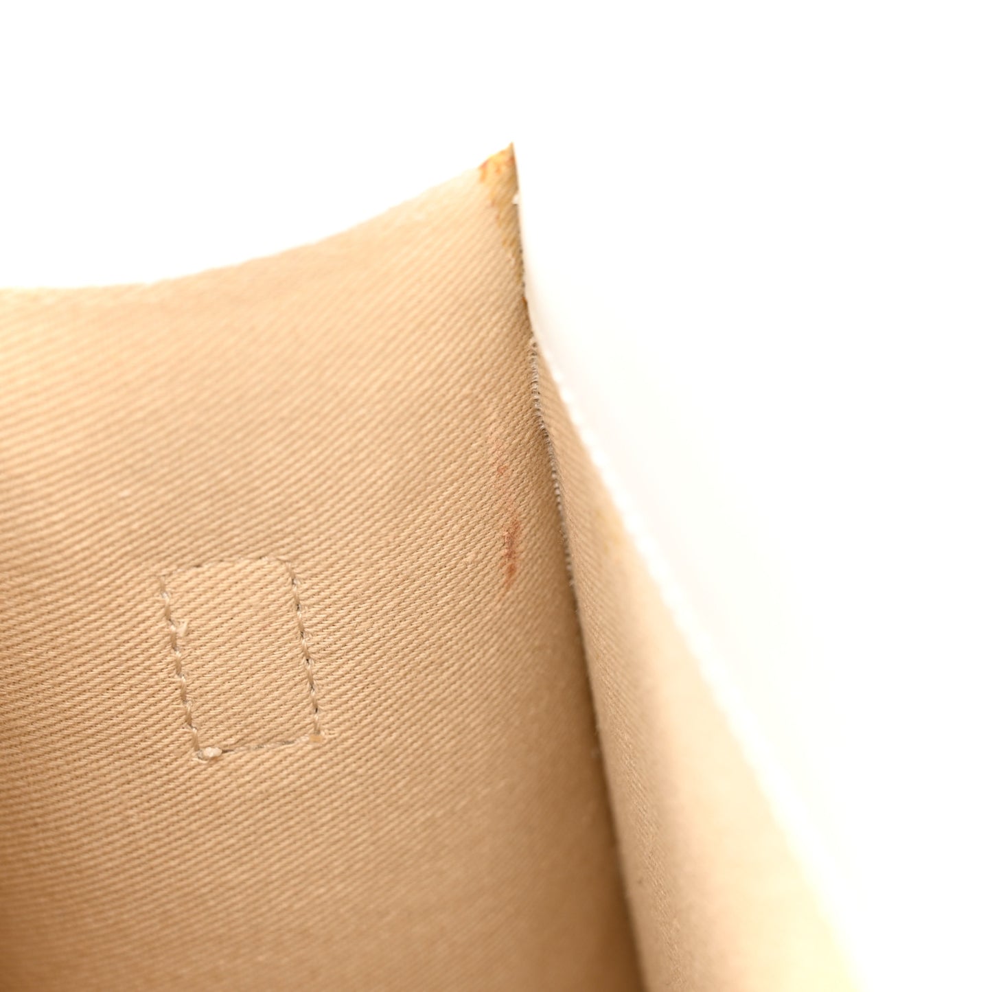 Smooth Calfskin Le Grand Chiquito White