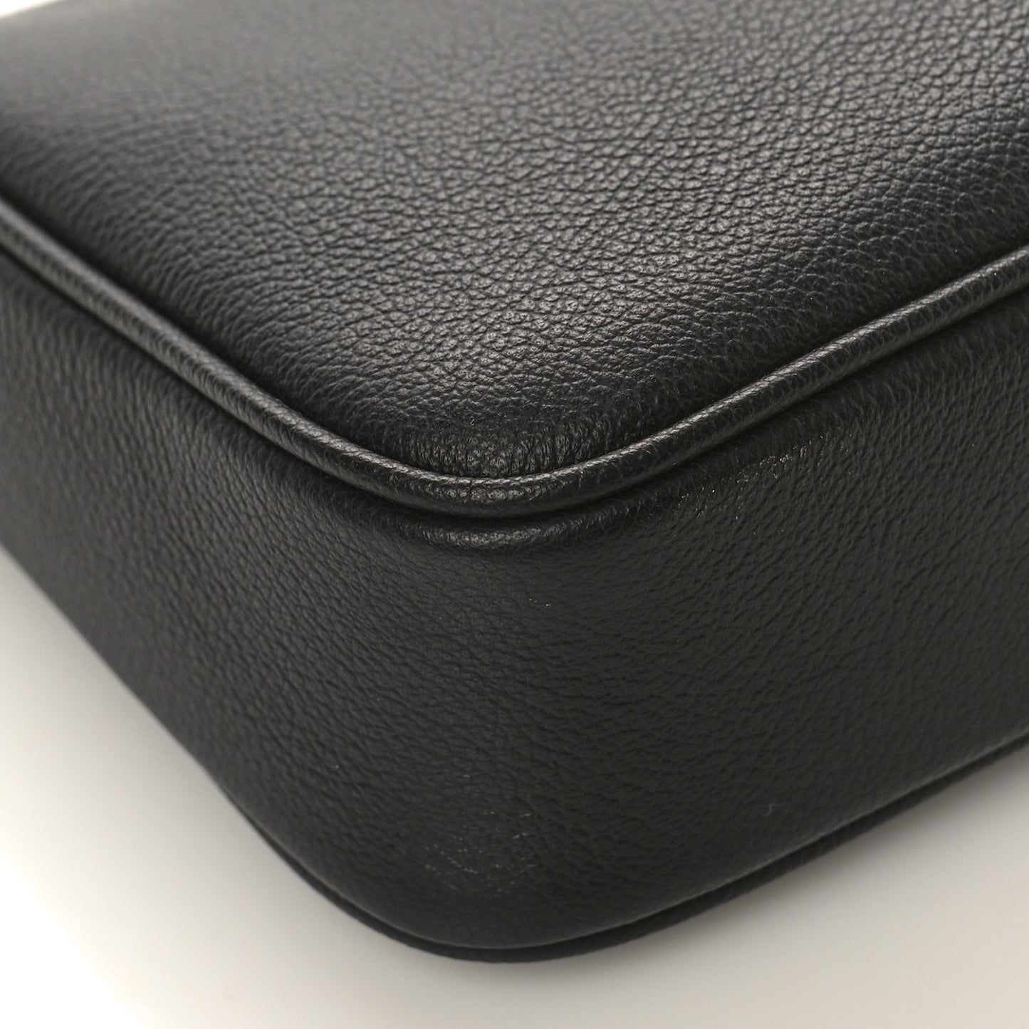 Grained Calfskin Medusa Shoulder Bag Black