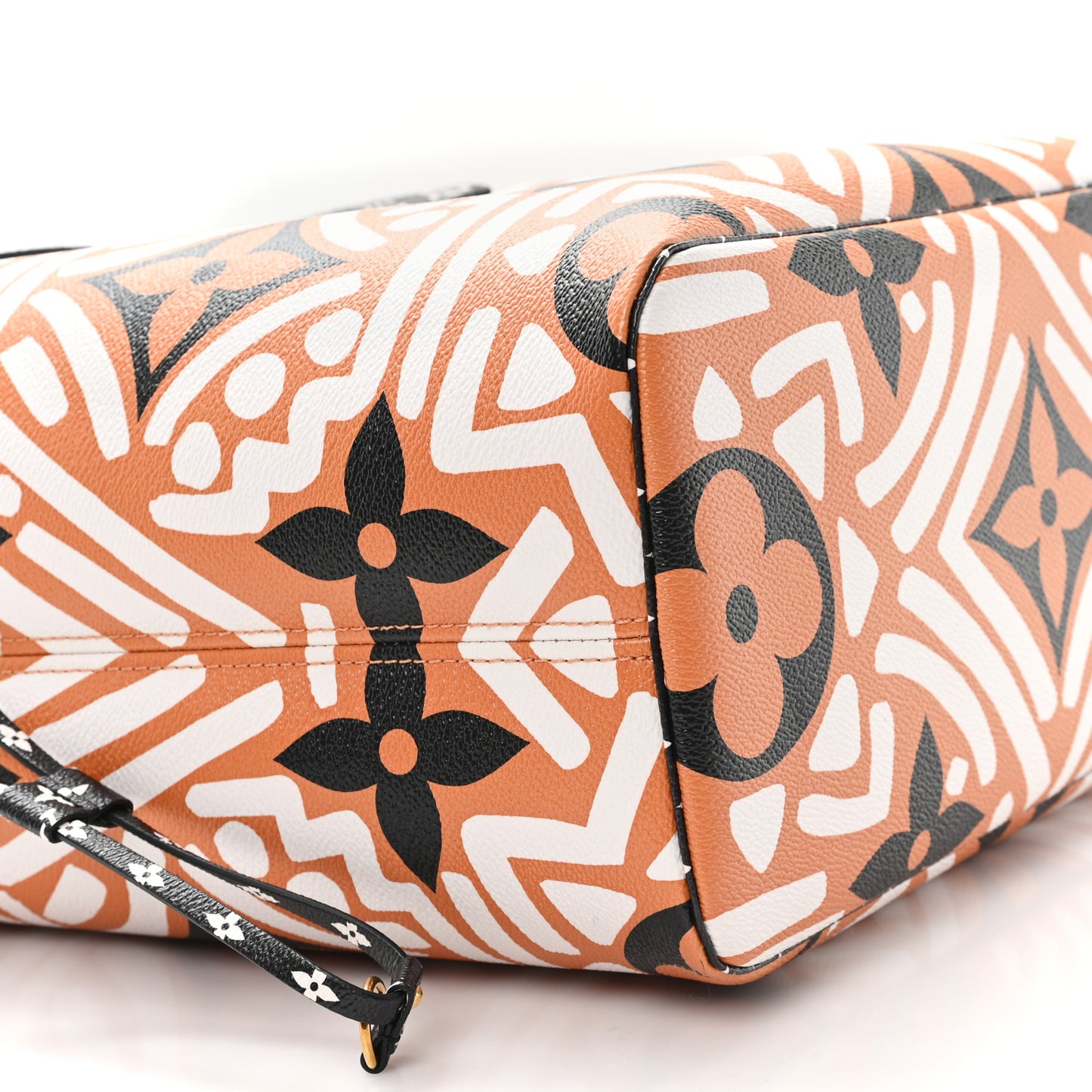 Monogram Giant Crafty Neverfull MM Creme Caramel