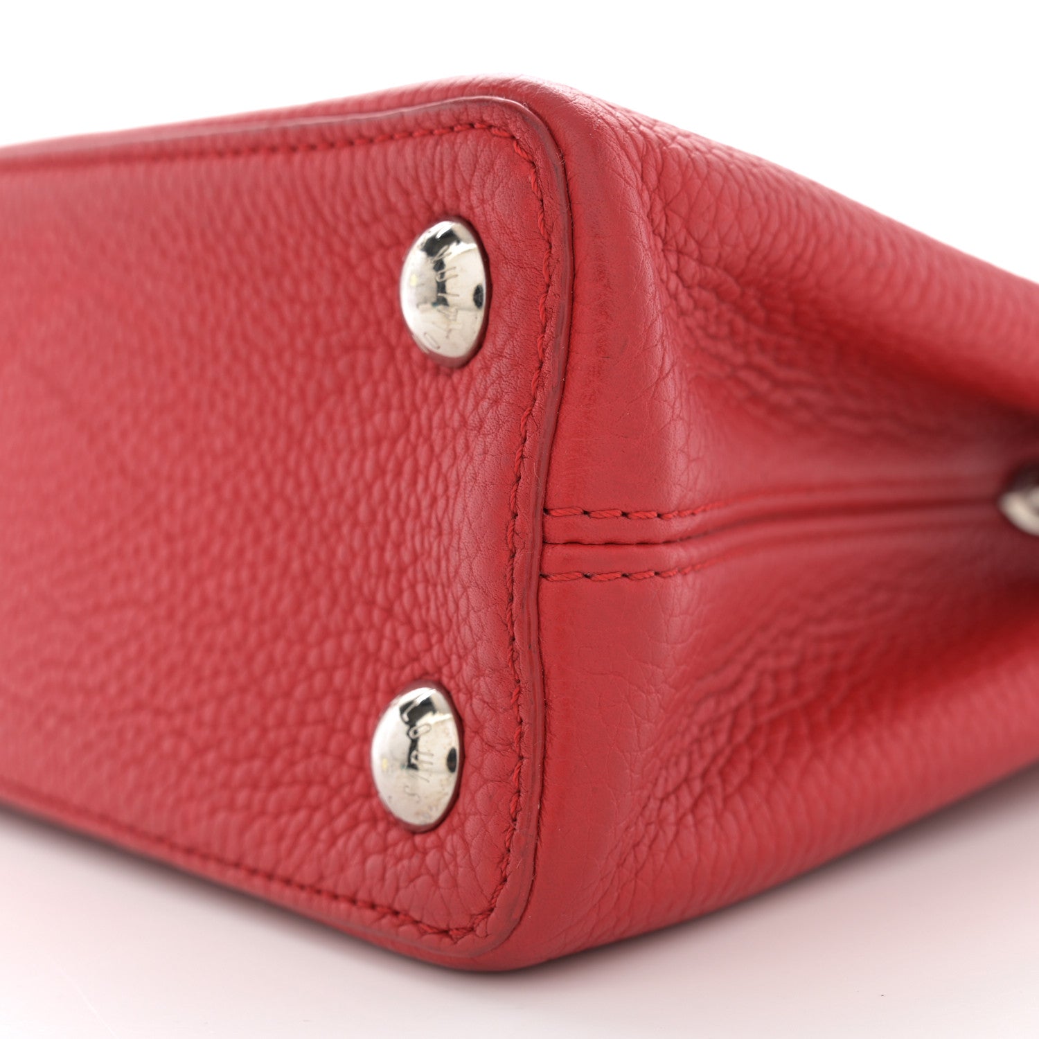 Louis Vuitton Taurillon Capucines BB Rubis 9 of 10