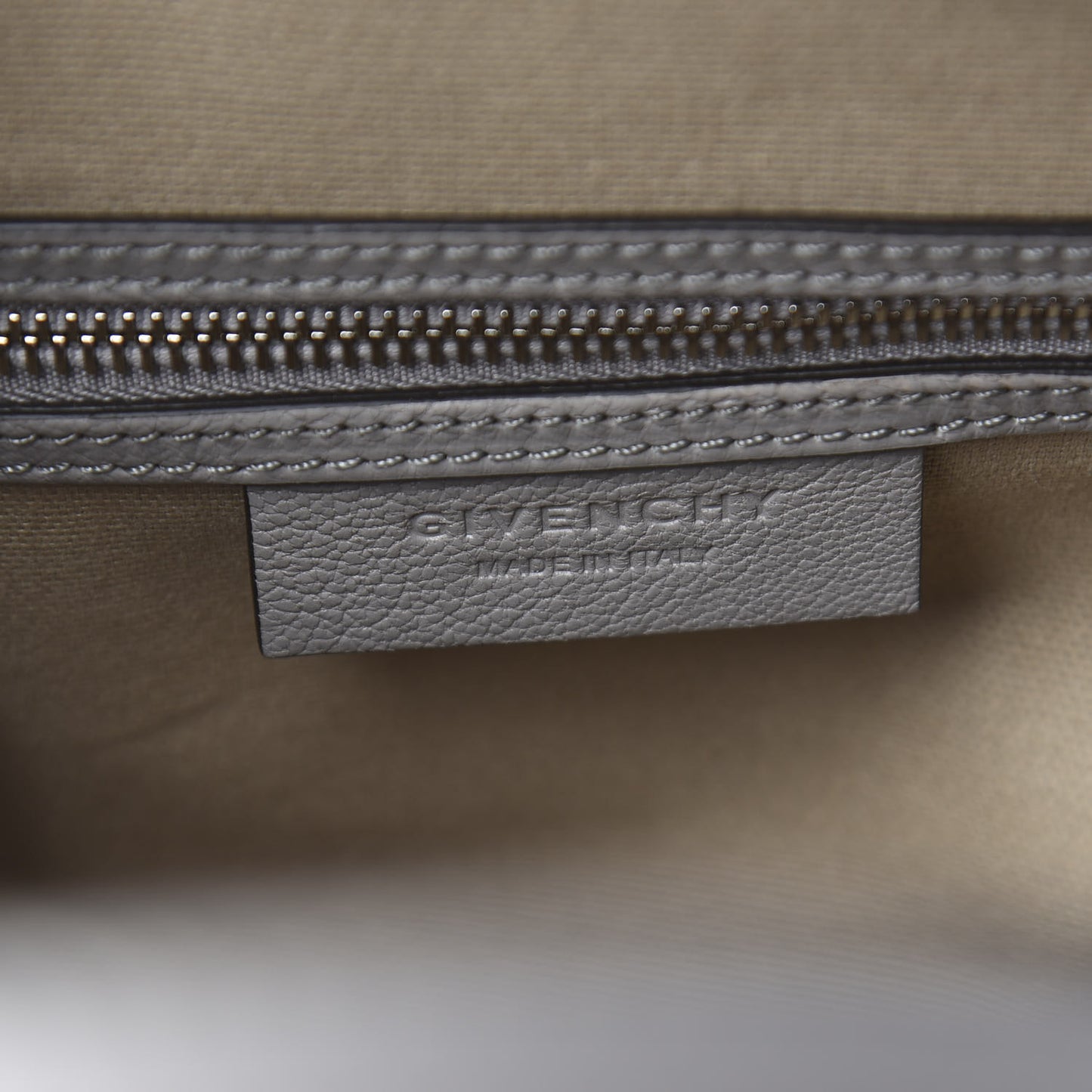 Sugar Goatskin Small Antigona Pearl Grey