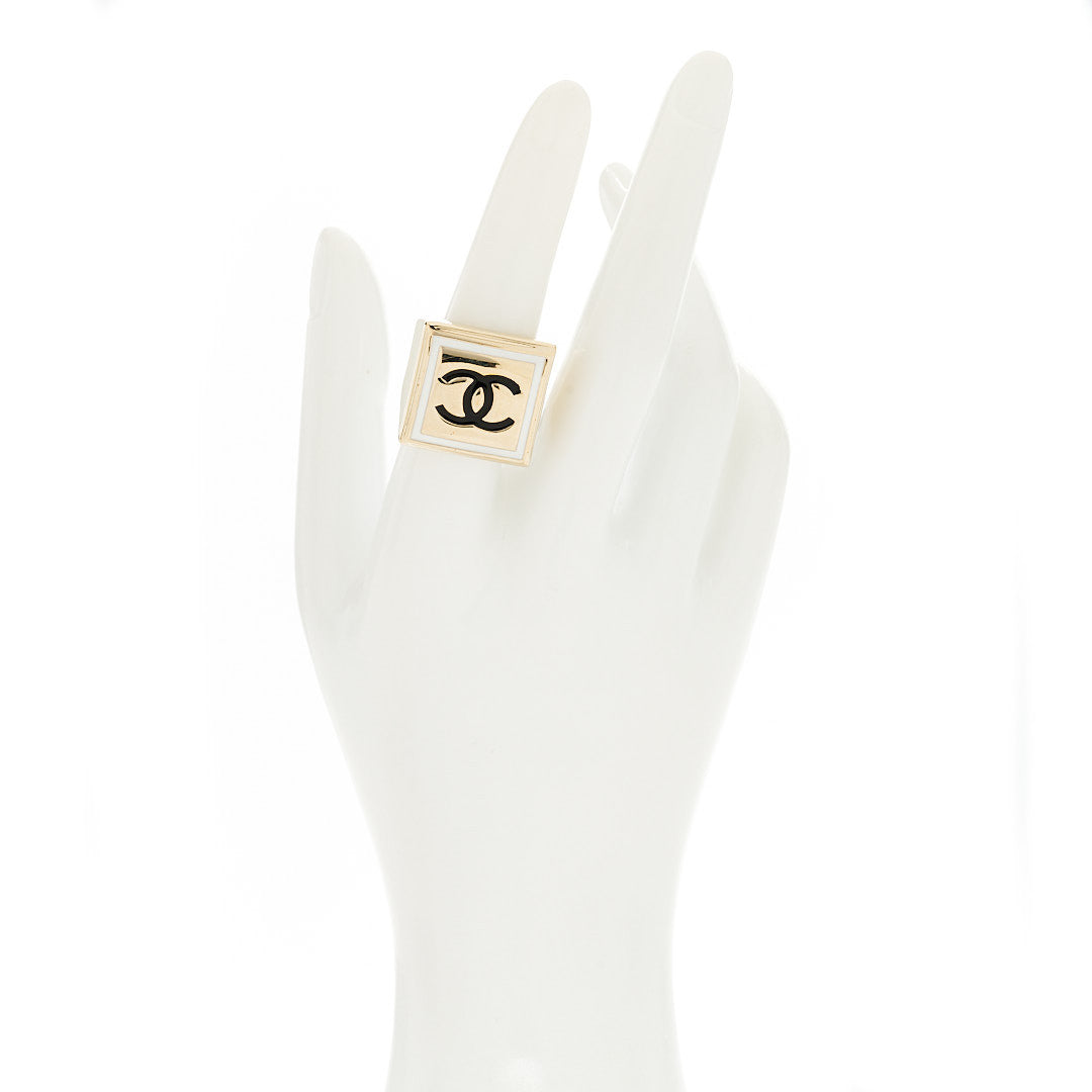 Chanel Metal Enamel CC Square Ring 6.75 54 Black Gold 2 of 5