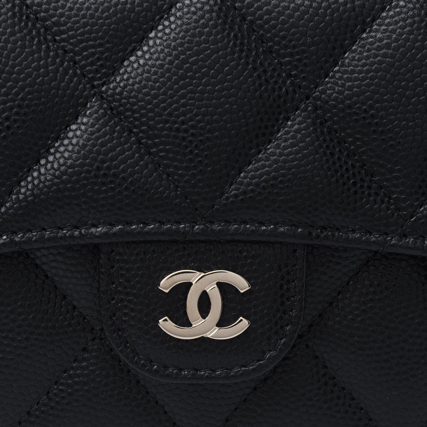 Caviar Quilted Medium Gusset Flap Wallet Black