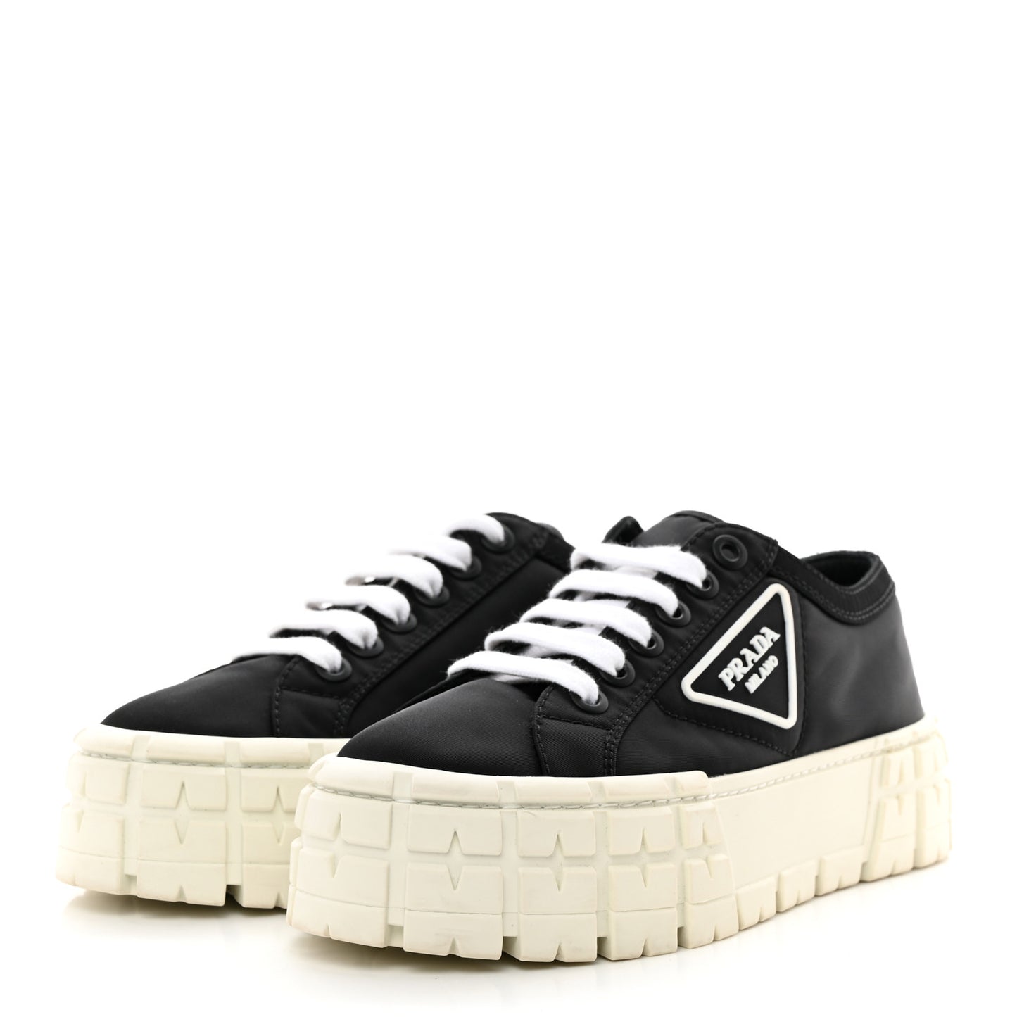 Re-Nylon Gabardine Triangle Logo Double Wheel 50mm Sneakers 38 Black