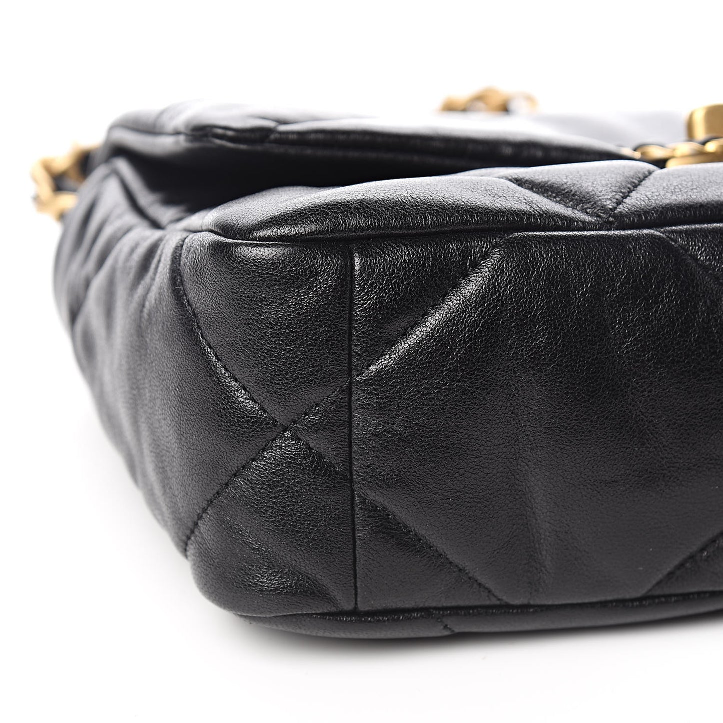 Goatskin Quilted Medium 19 Flap Black