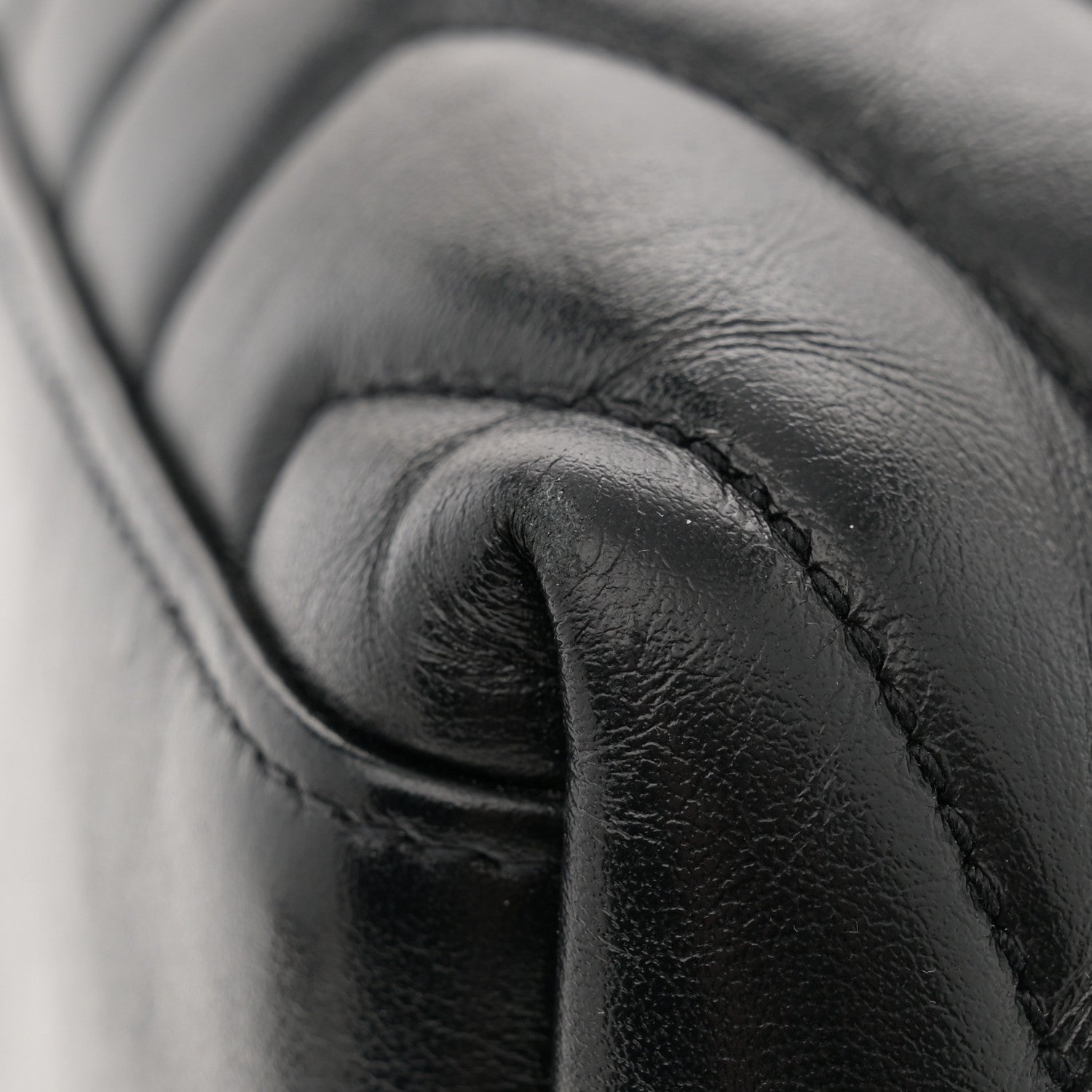 Saint Laurent Calfskin Y Quilted Monogram Monochrome Medium Loulou Chain Satchel Black 15 of 15