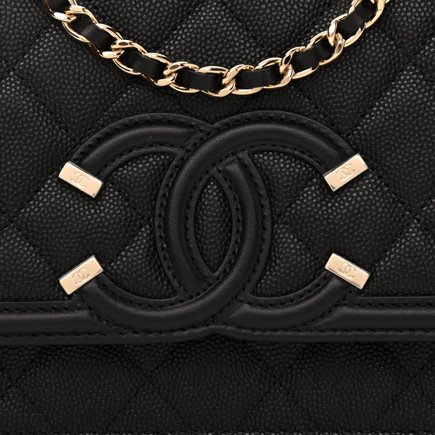 Caviar Quilted CC Filigree Wallet On Chain WOC Black