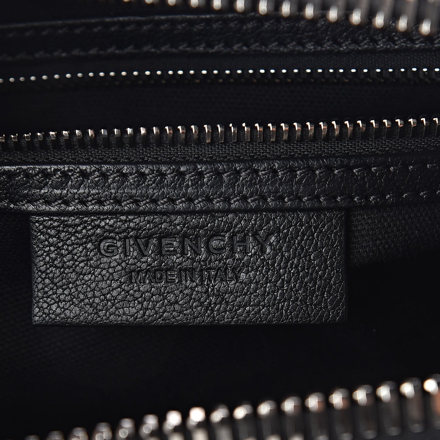 Sugar Goatskin Small Antigona Black