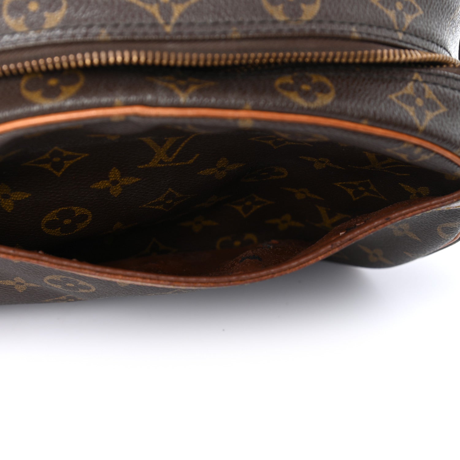 Louis Vuitton Monogram Blois 7 of 16