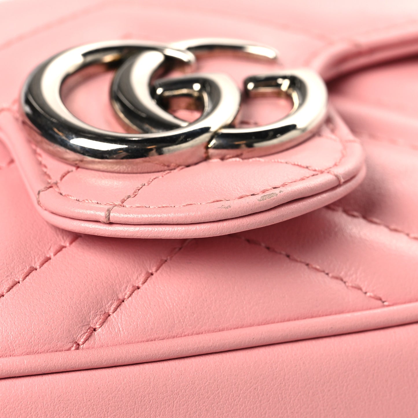 Calfskin Matelasse Super Mini GG Marmont Shoulder Bag Wild Rose