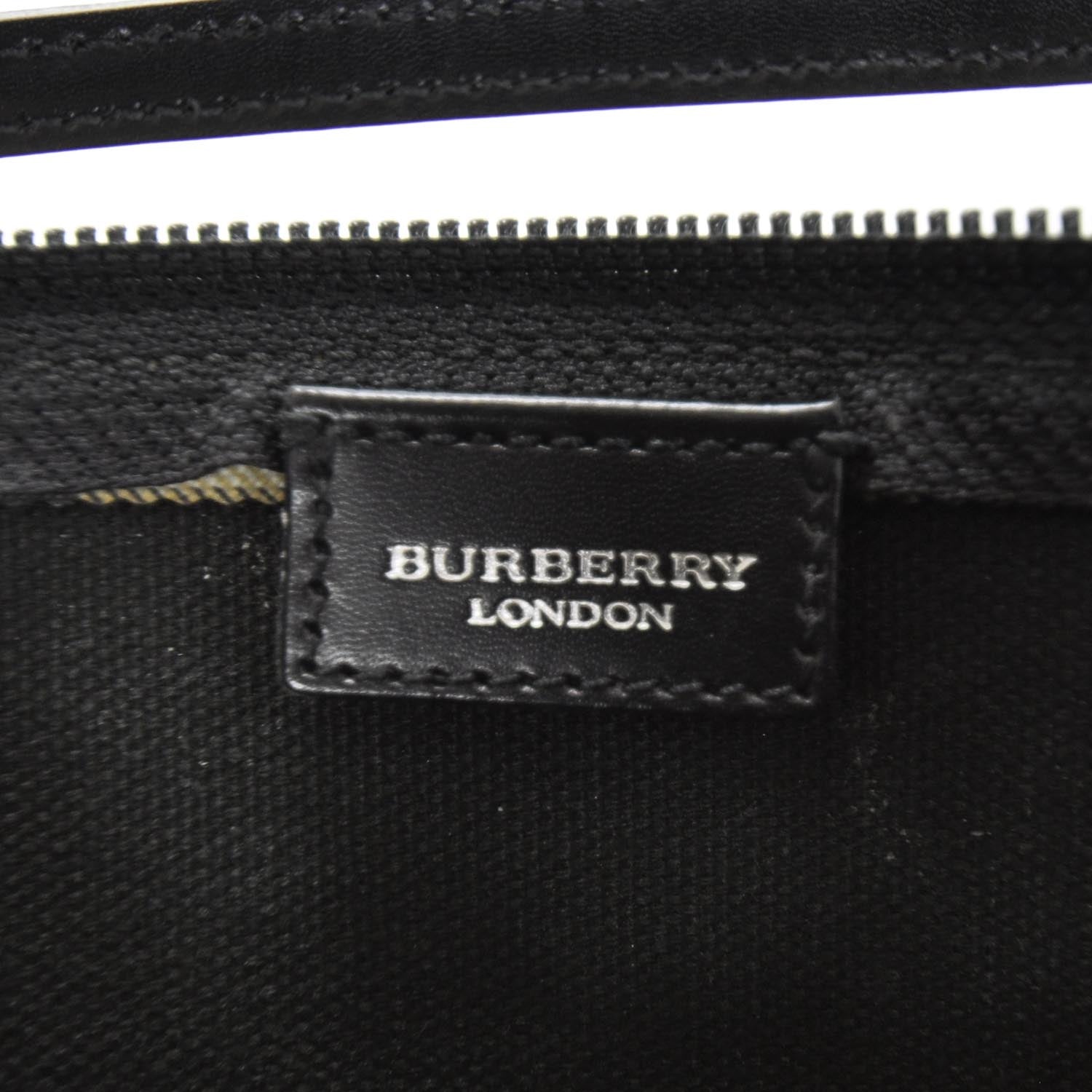 Burberry House Check Pochette 6 of 8