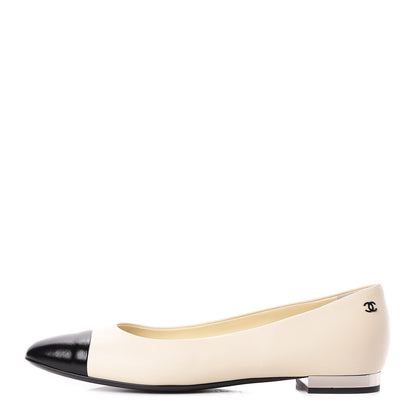 Chanel Crumpled Calfskin Cap Toe Ballerina Flats 39.5 White Black 1 of 8