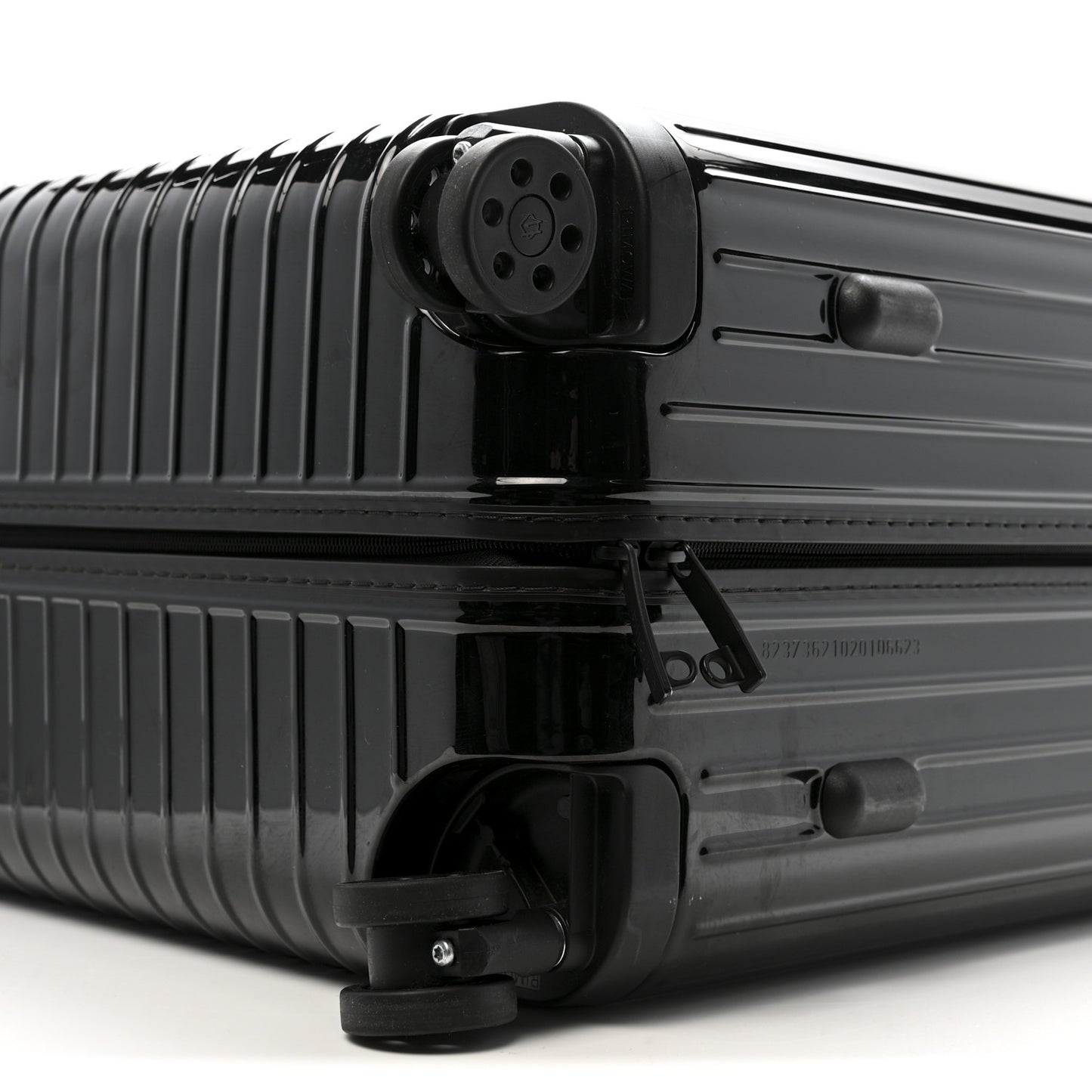 Gloss Polycarbonate Essential Lite Check-In L Black