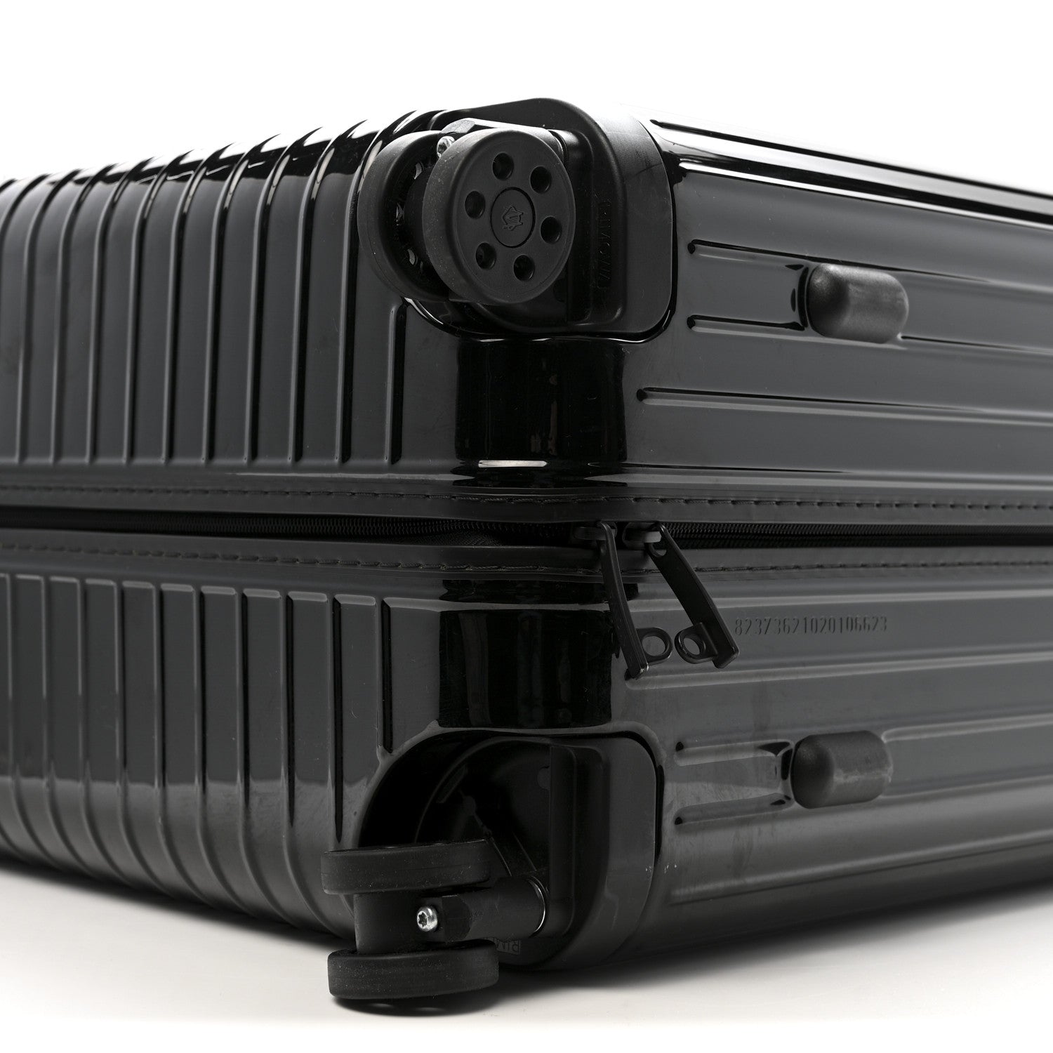 Rimowa Gloss Polycarbonate Essential Lite Check-In L Black 8 of 10