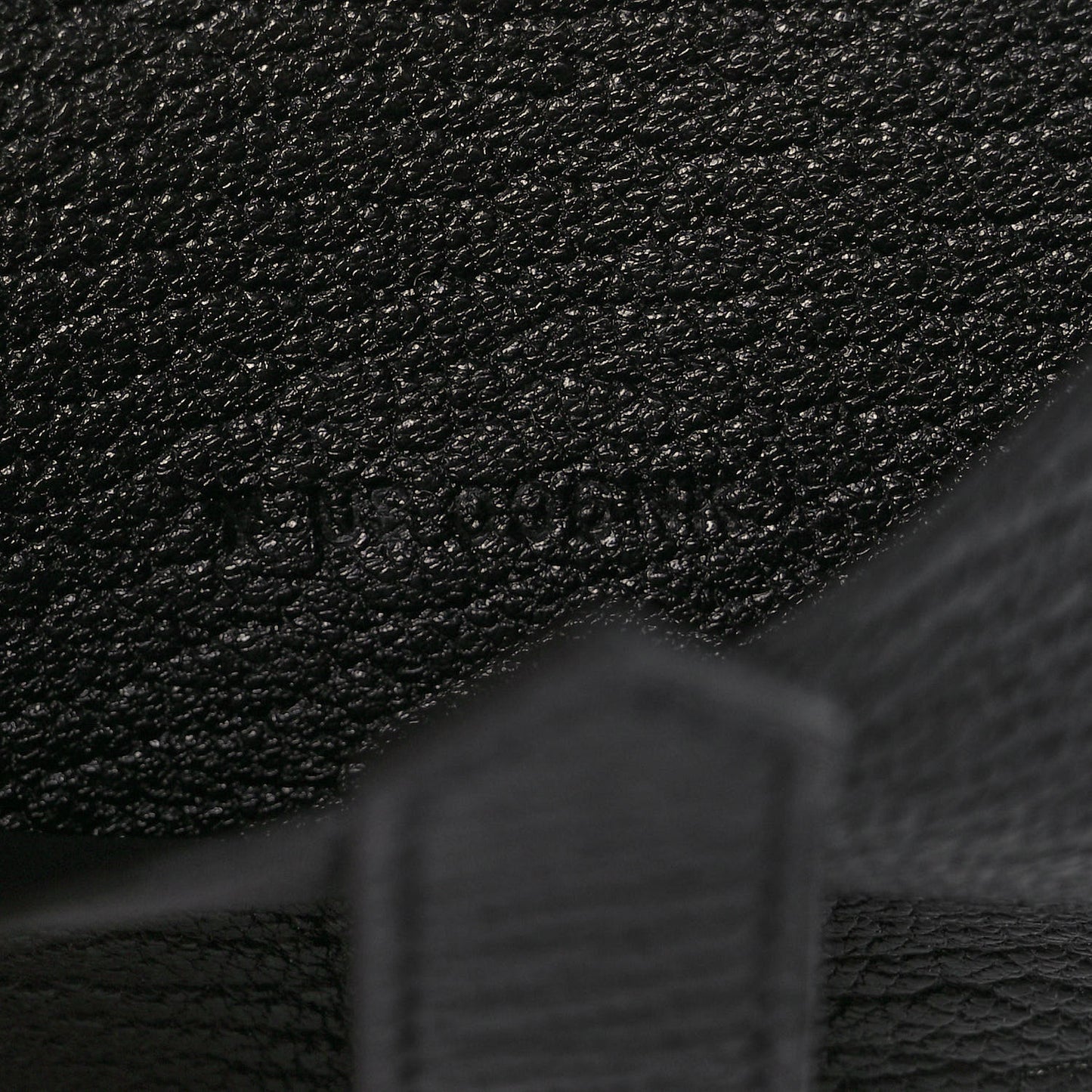 Chevre Mysore Mini Bearn Wallet Black