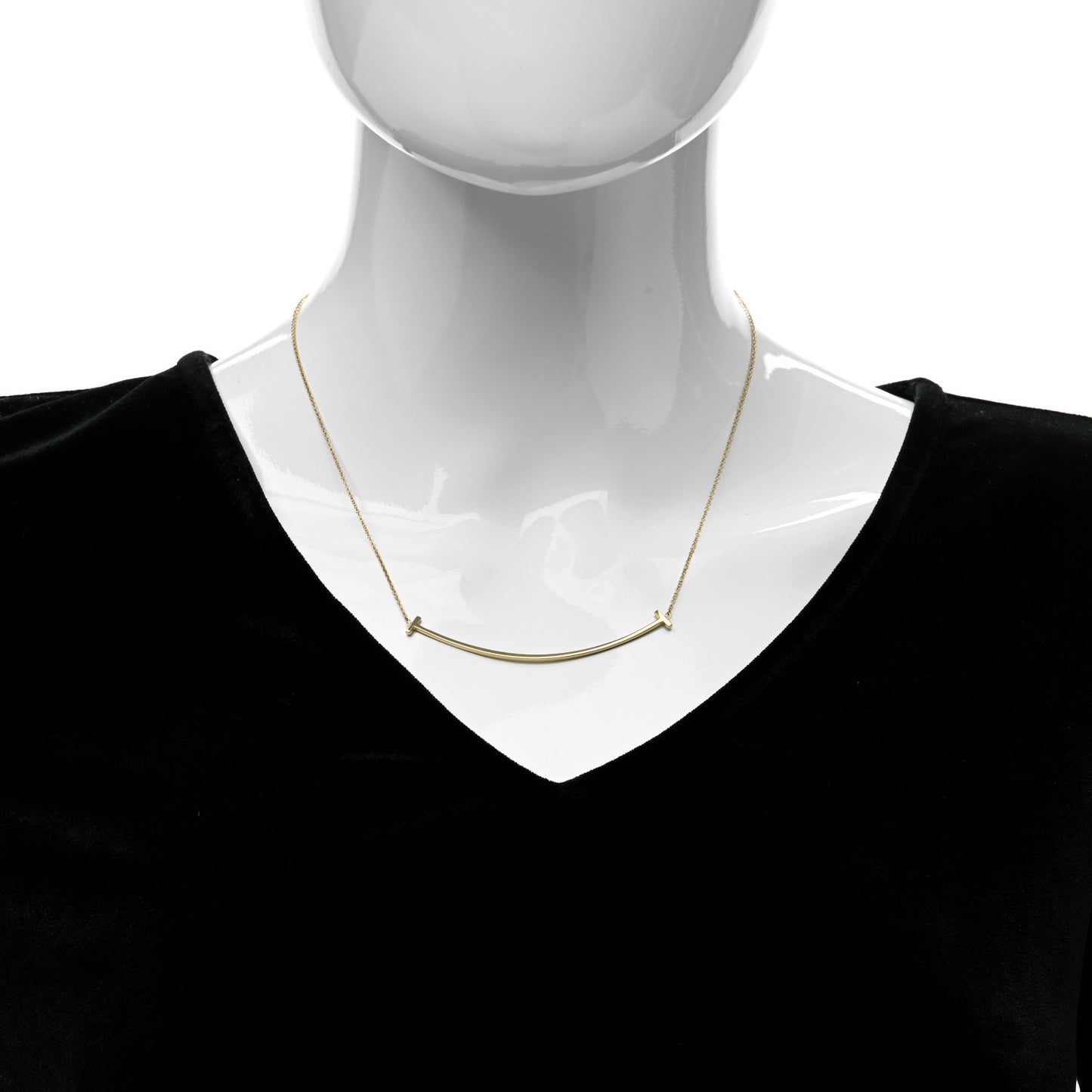 18K Yellow Gold Large T Smile Pendant Necklace