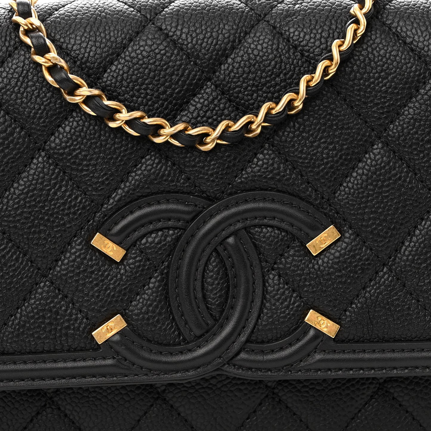 Caviar Quilted Small CC Filigree Flap Black