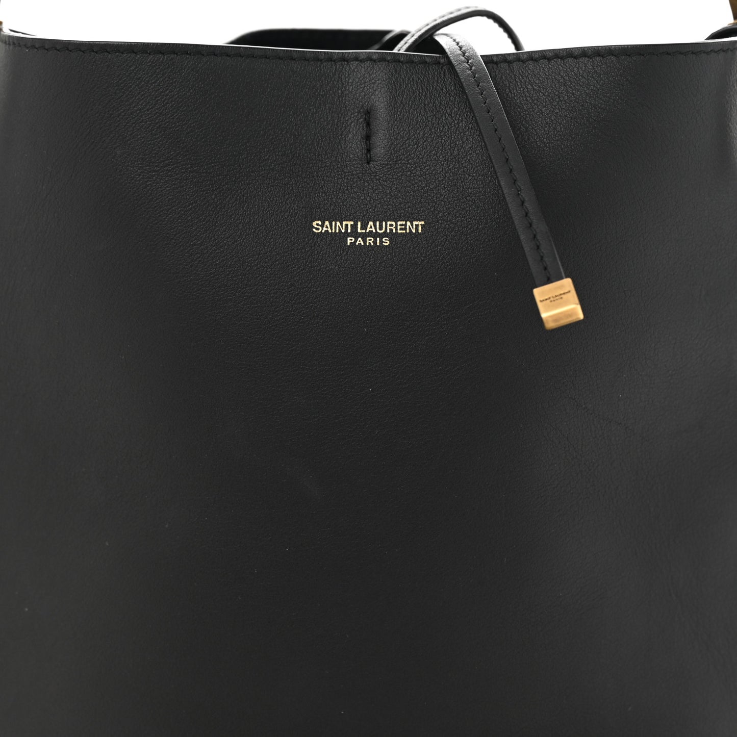 Smooth Calfskin Small Suzanne Hobo Black