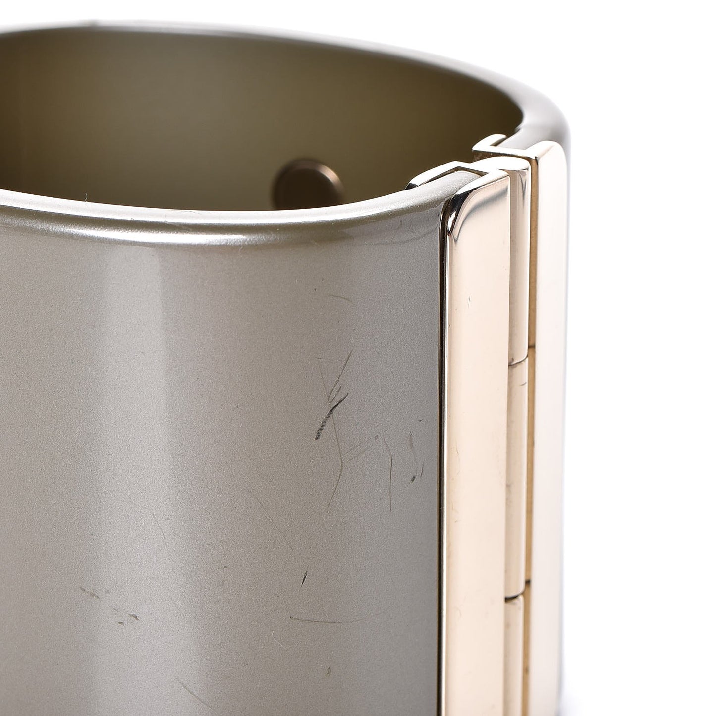 Resin CC Cuff Gold Pearly White