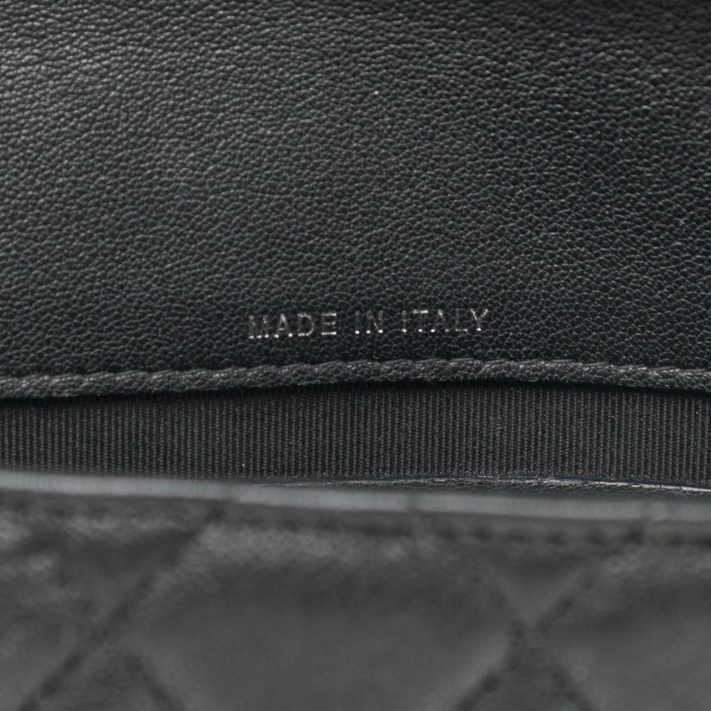 Goatskin Quilted CC Box Pouch Black