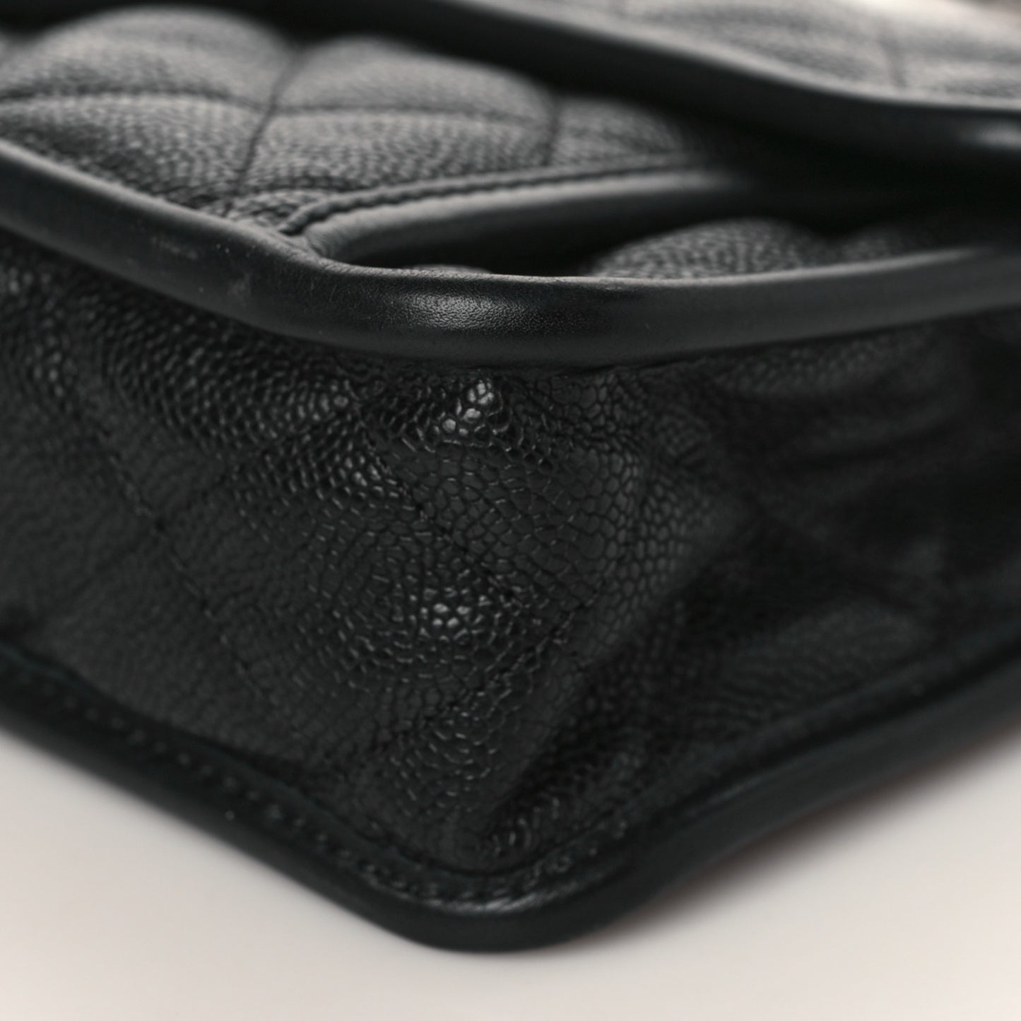 Caviar Quilted Medium French Riviera Flap Black