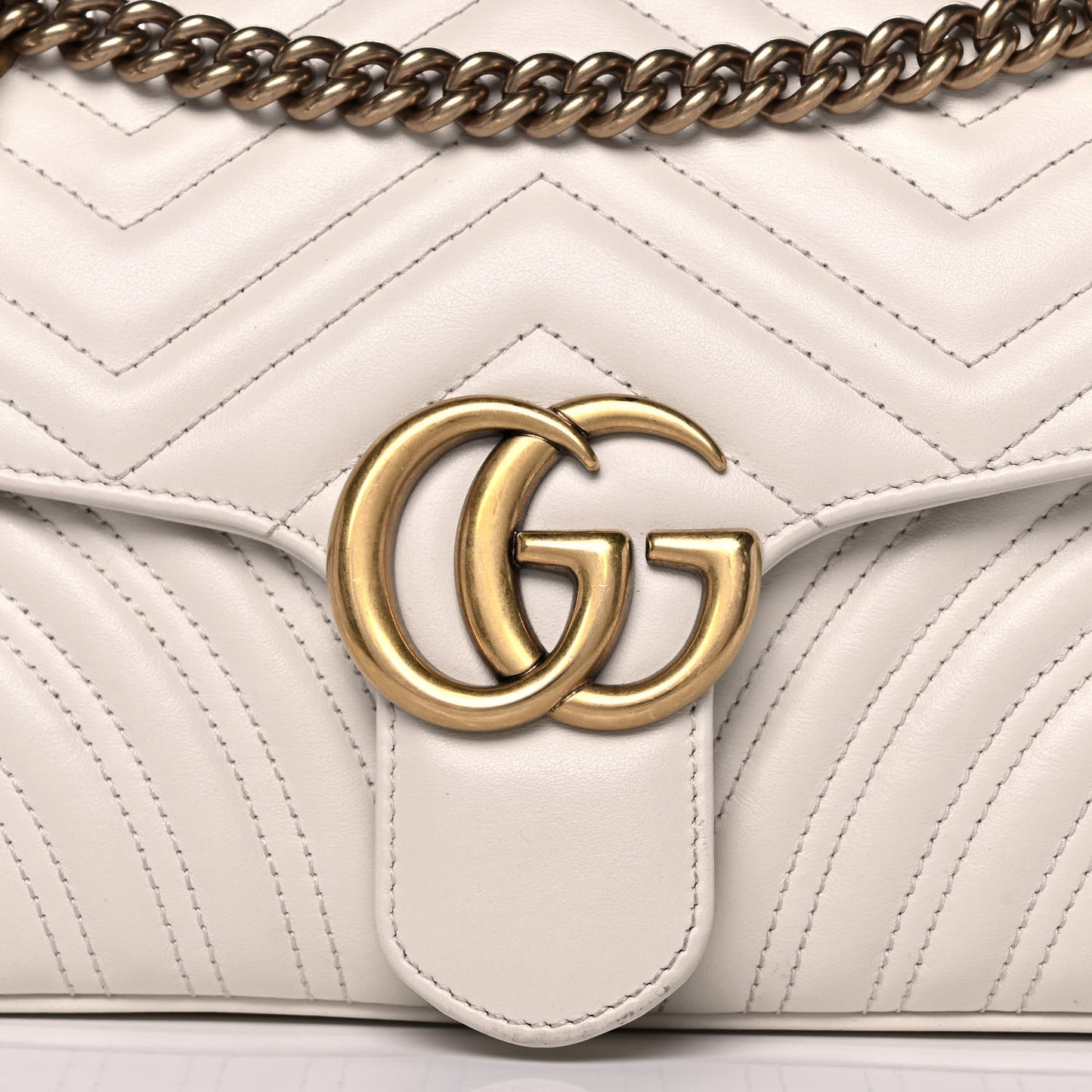 Calfskin Matelasse Small GG Marmont Shoulder Bag White