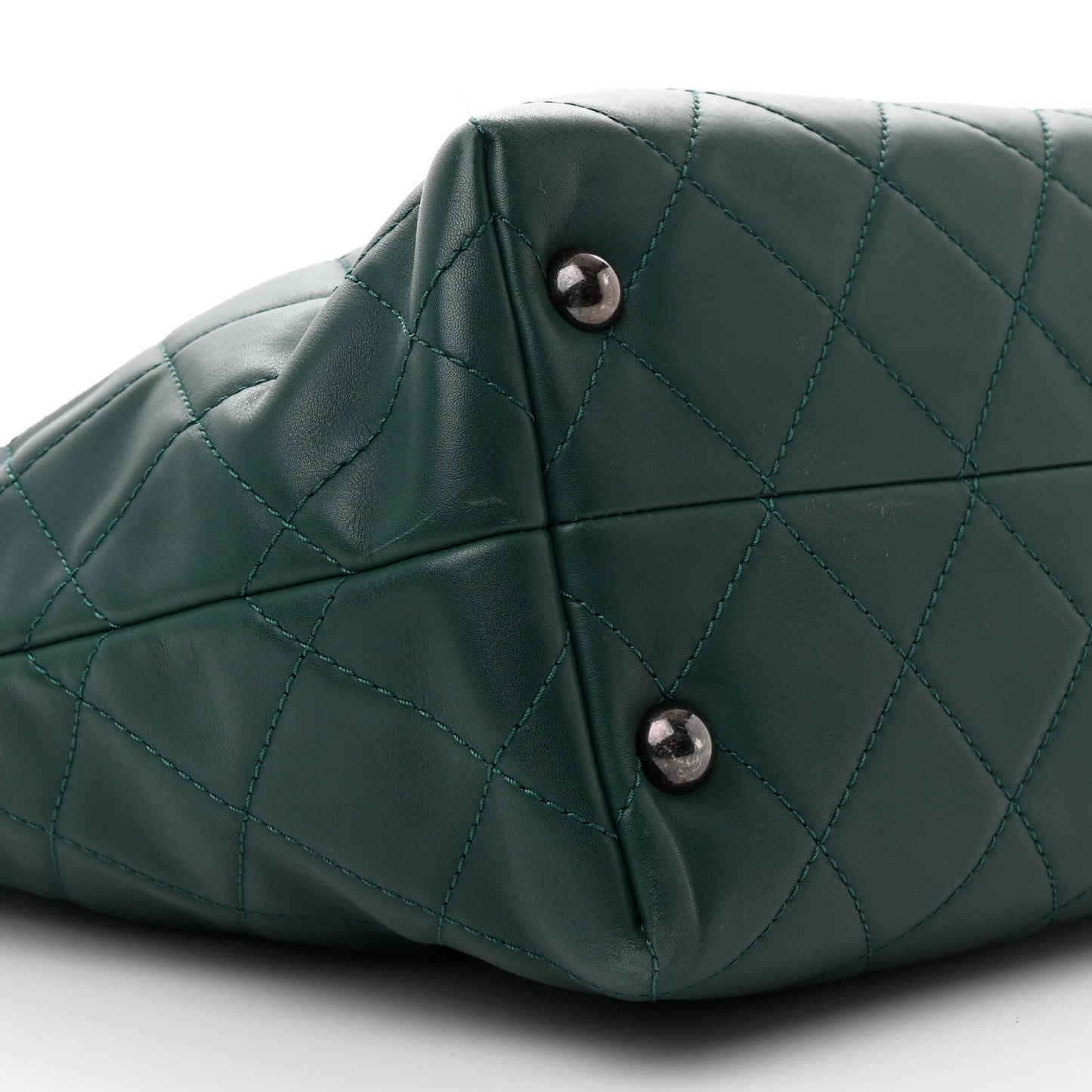 Calfskin Quilted Large Shopping In Chains Tote Green