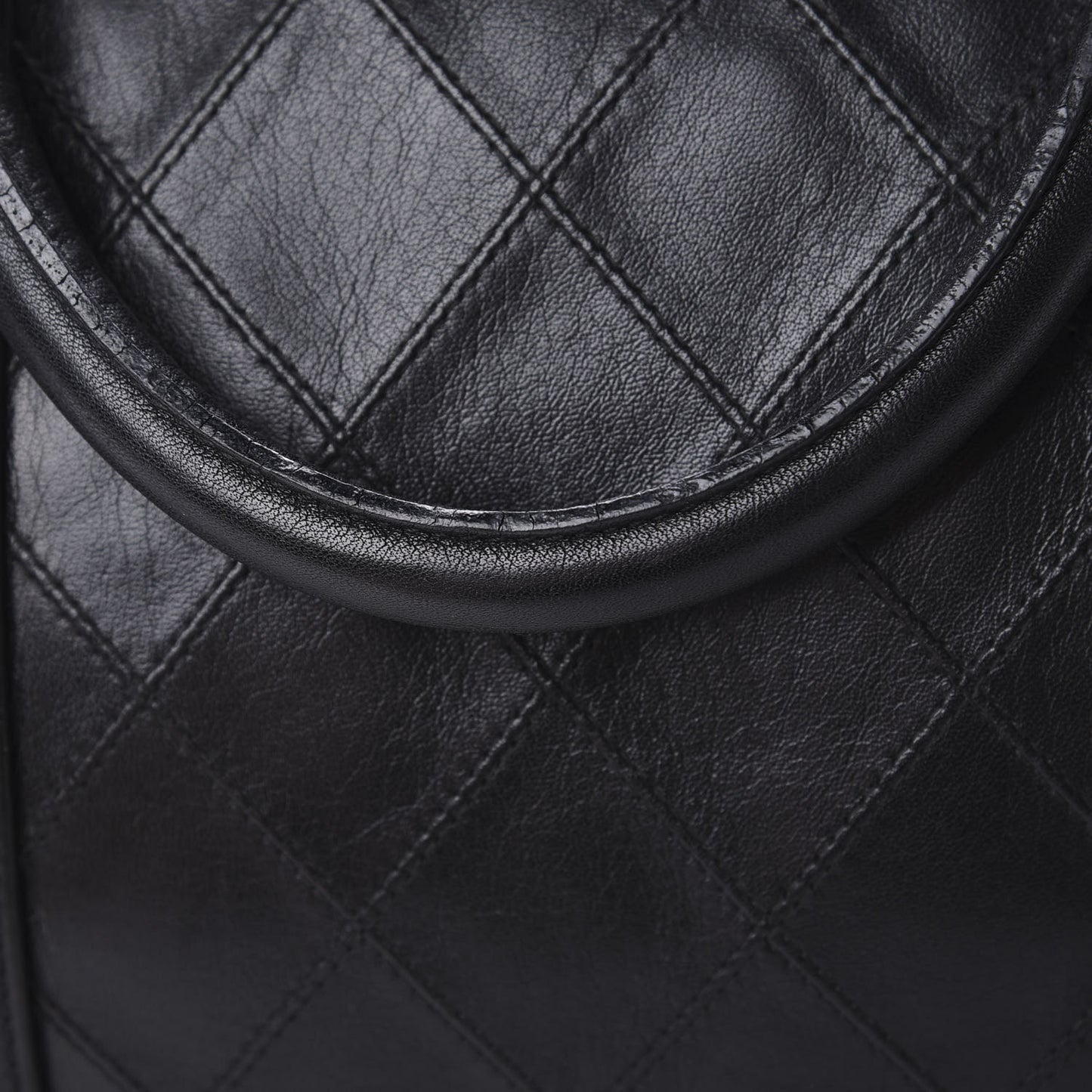Calfskin Stitched CC Boston Black