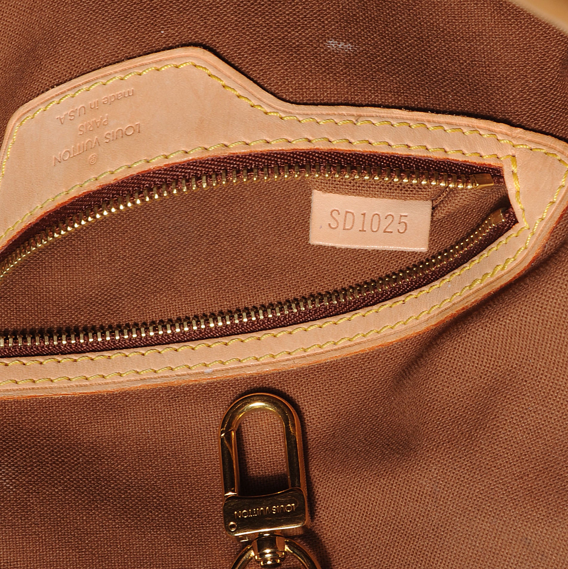 Louis Vuitton Monogram Batignolles Vertical 7 of 7