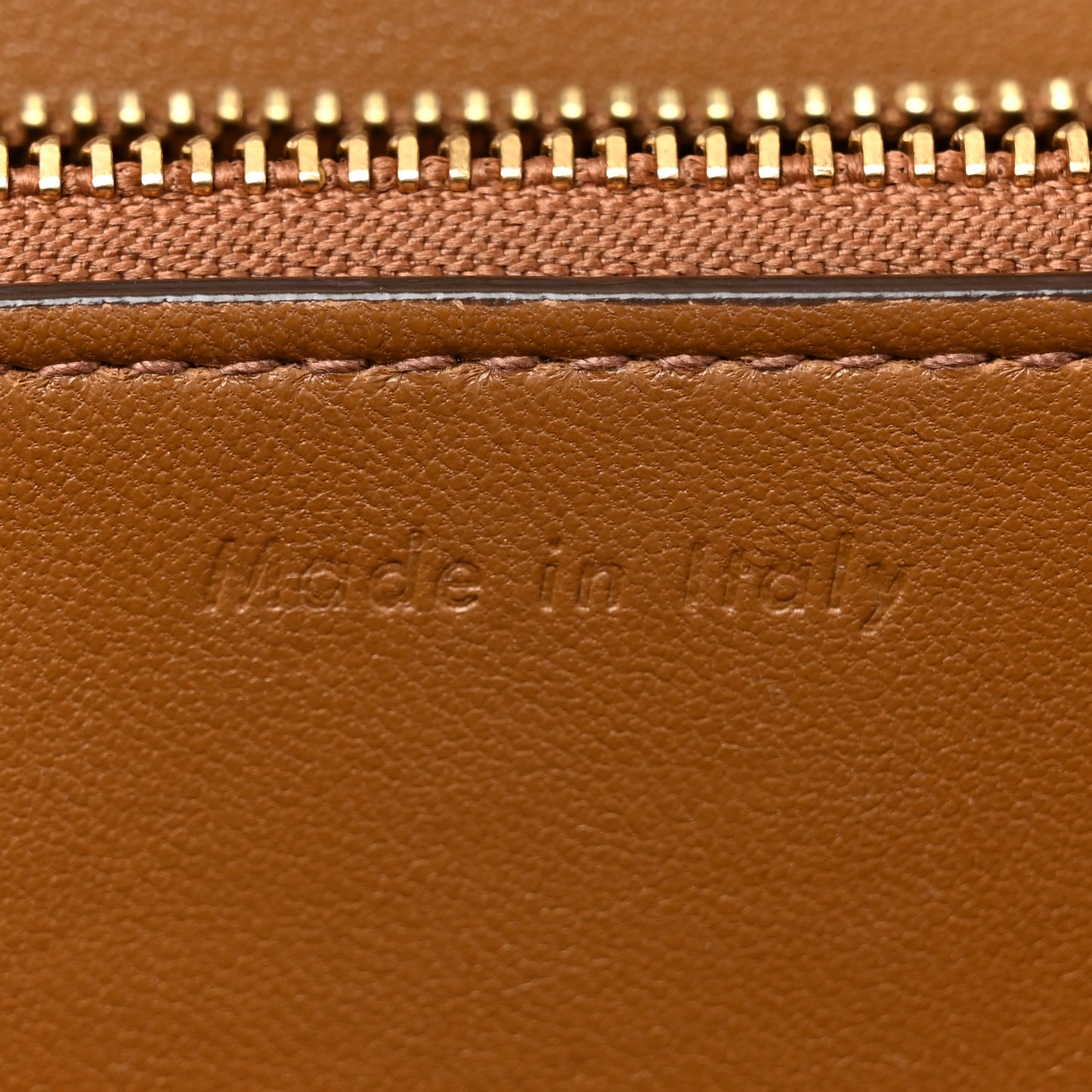 Smooth Calfskin Medium Classic Box Flap Bag Light Camel