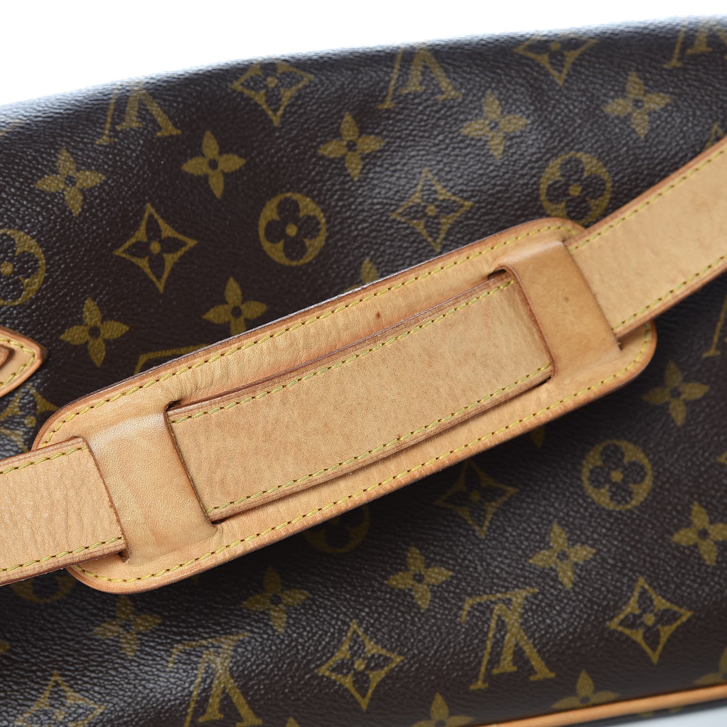 Louis Vuitton Monogram Hudson PM 9 of 17